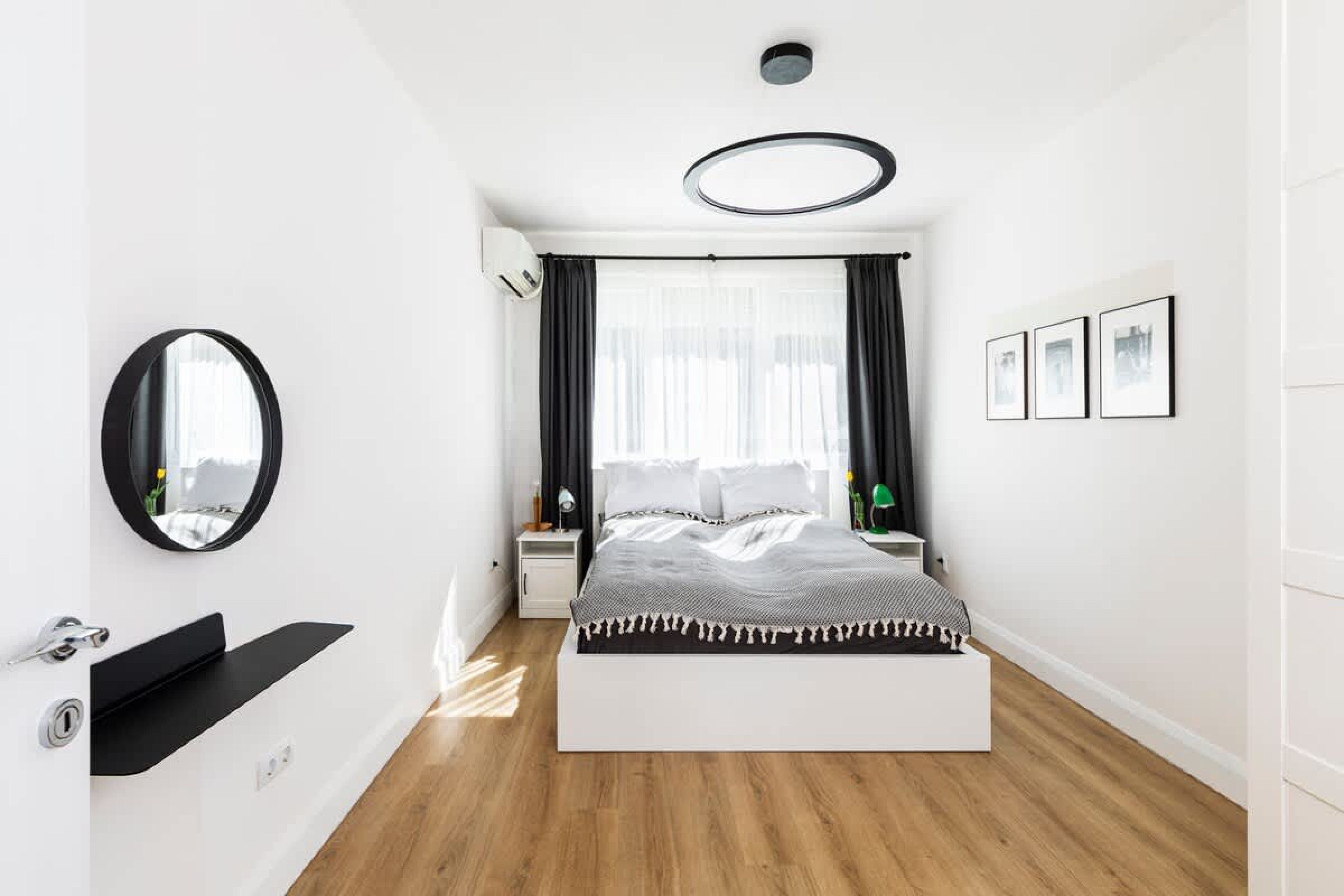 Scoutaround White Logo