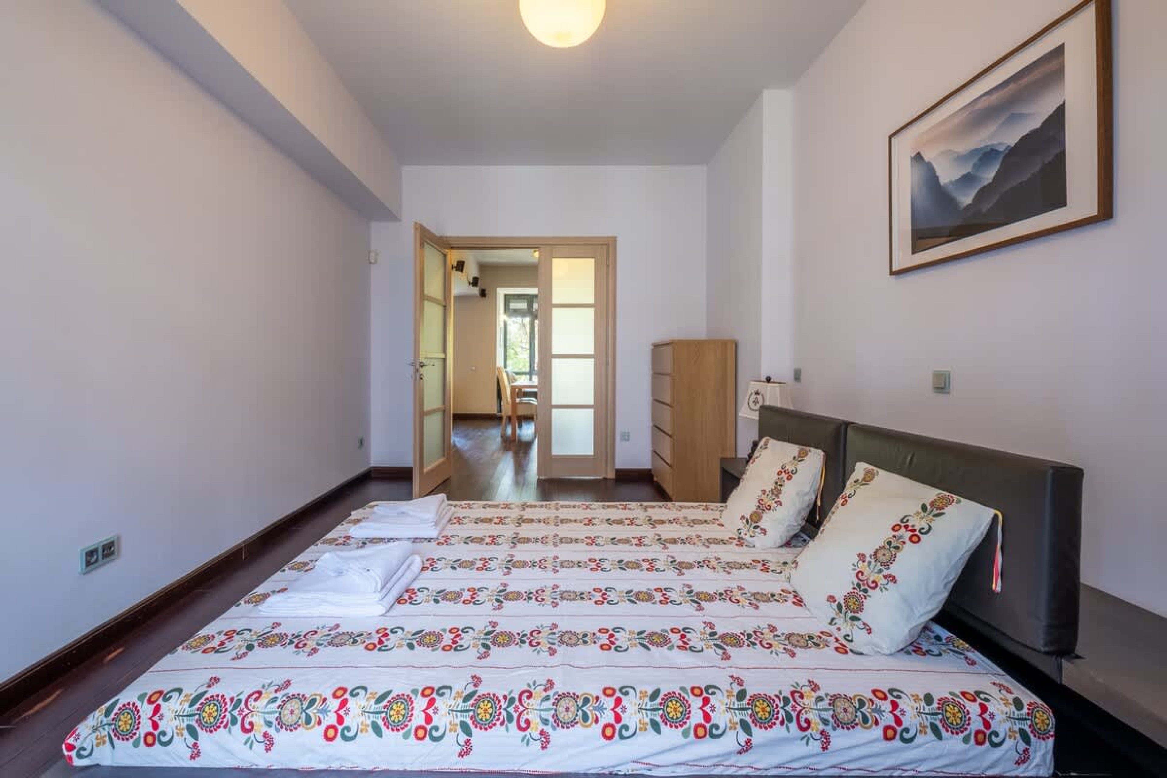 Scoutaround White Logo