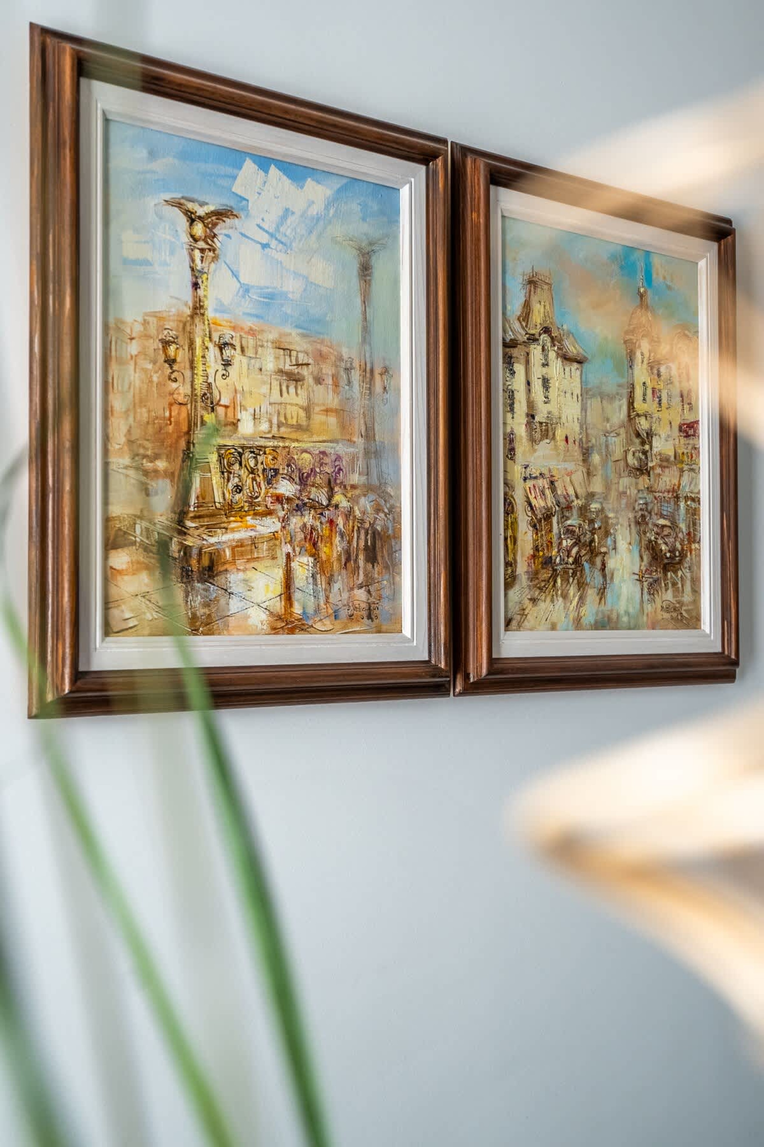 Scoutaround White Logo