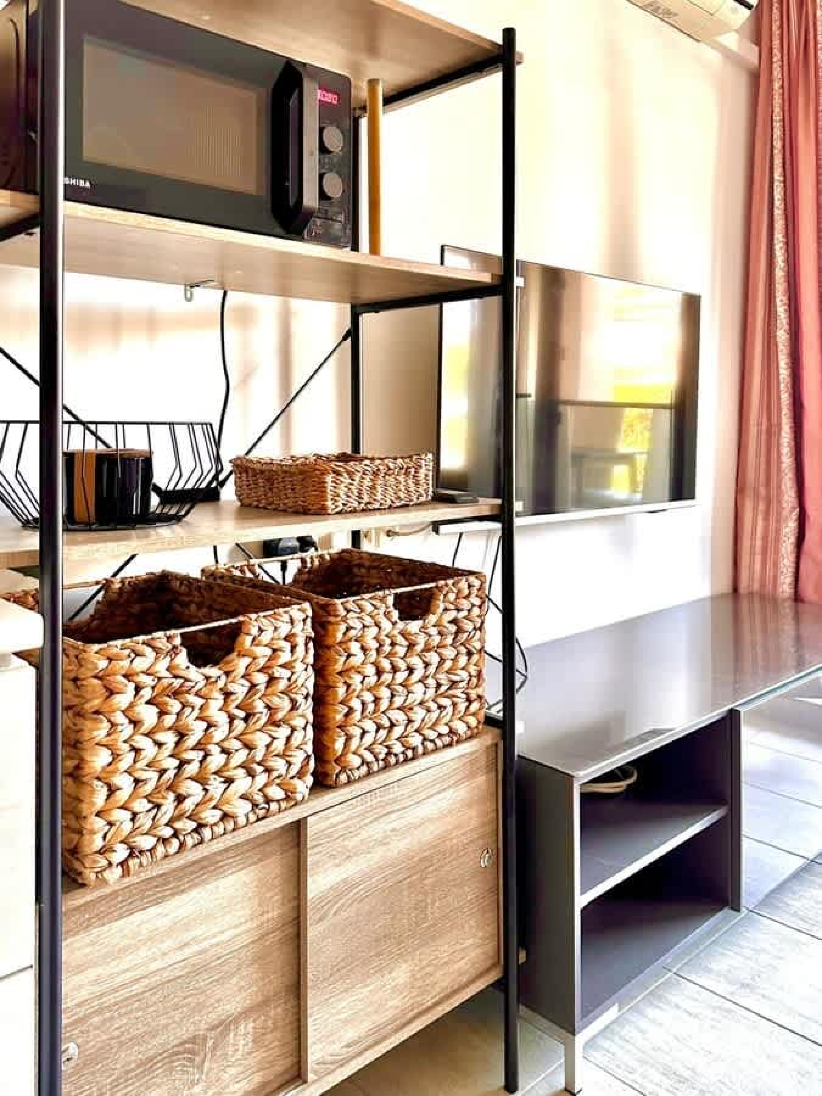 Scoutaround White Logo