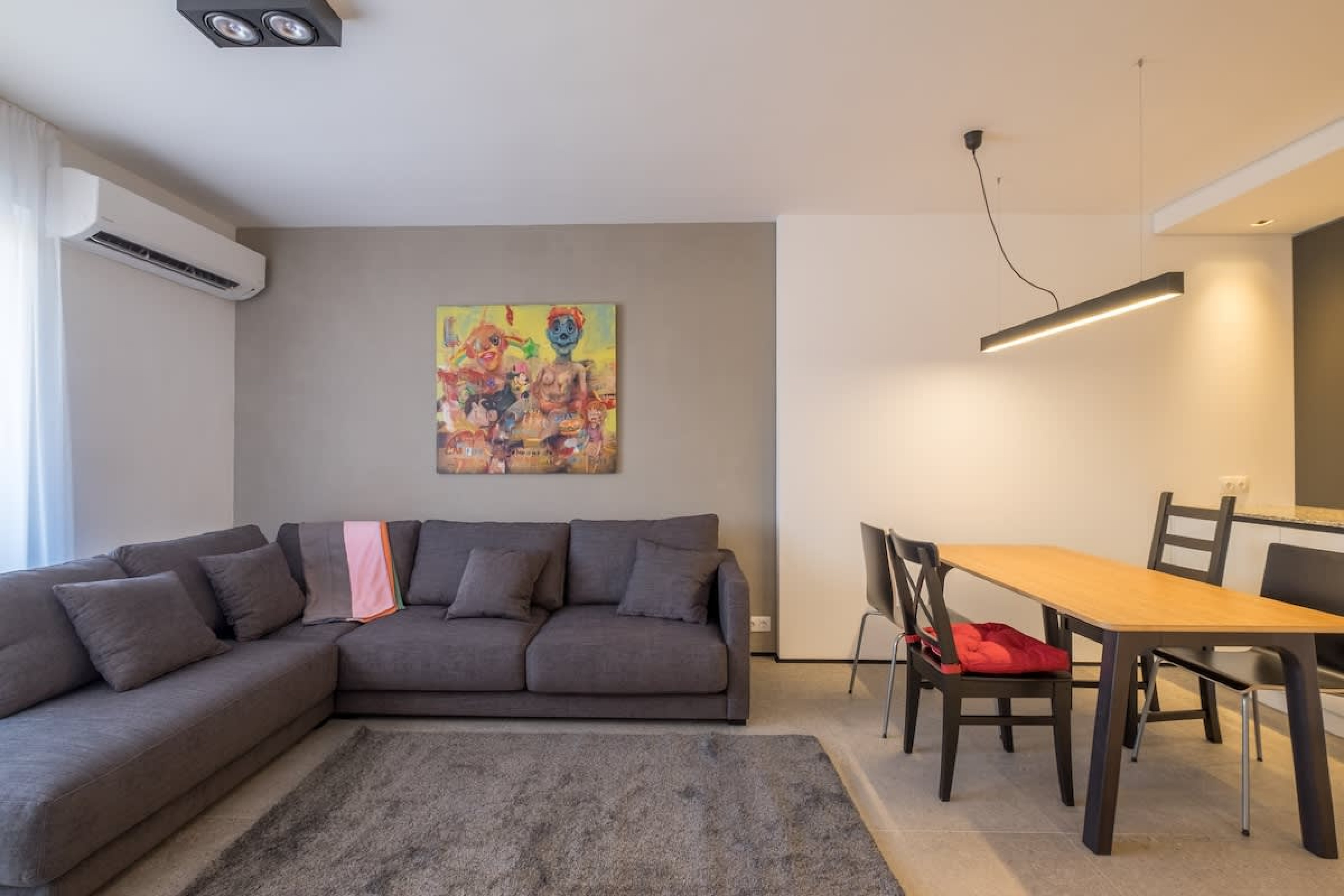 Scoutaround White Logo