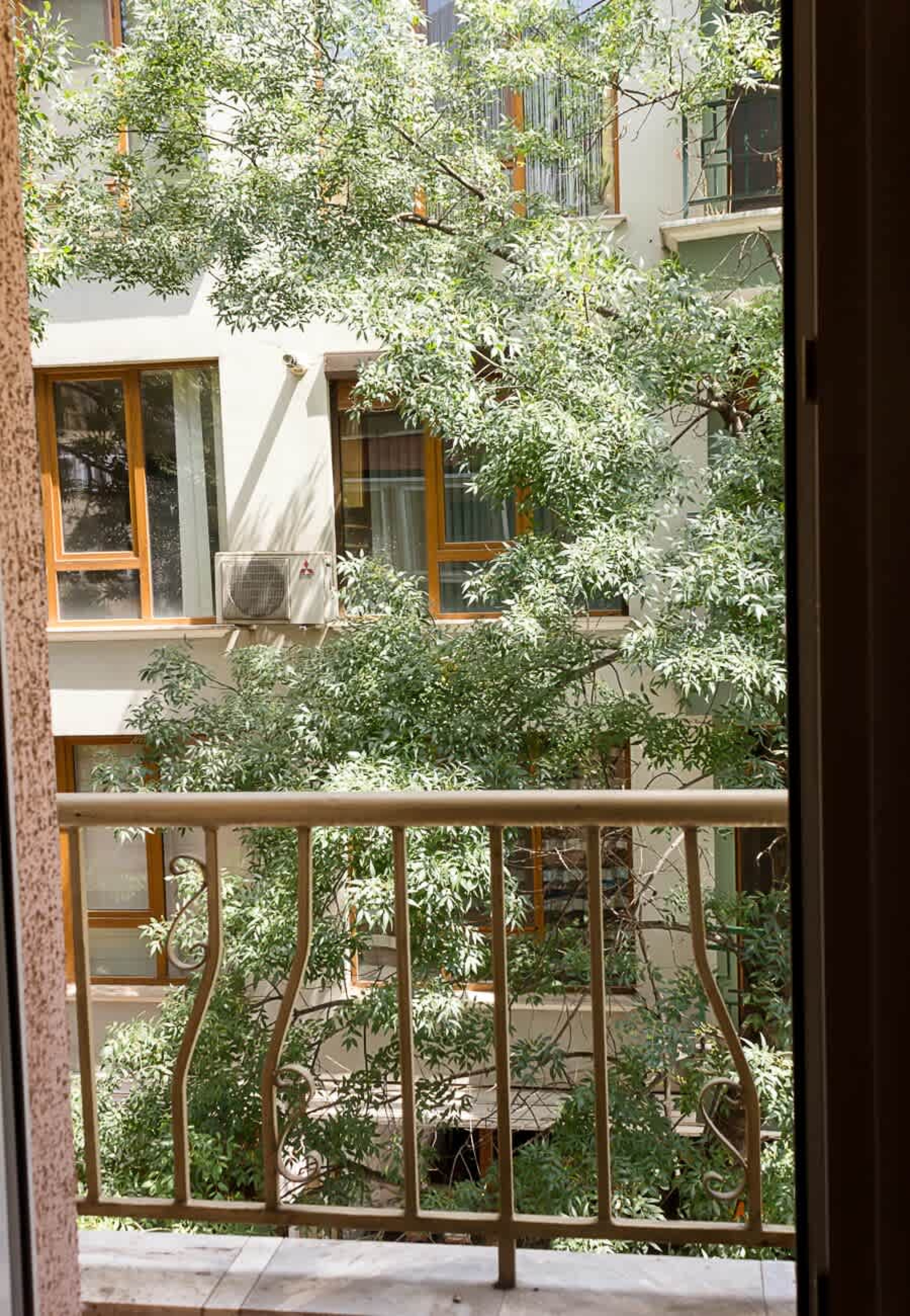 Scoutaround White Logo