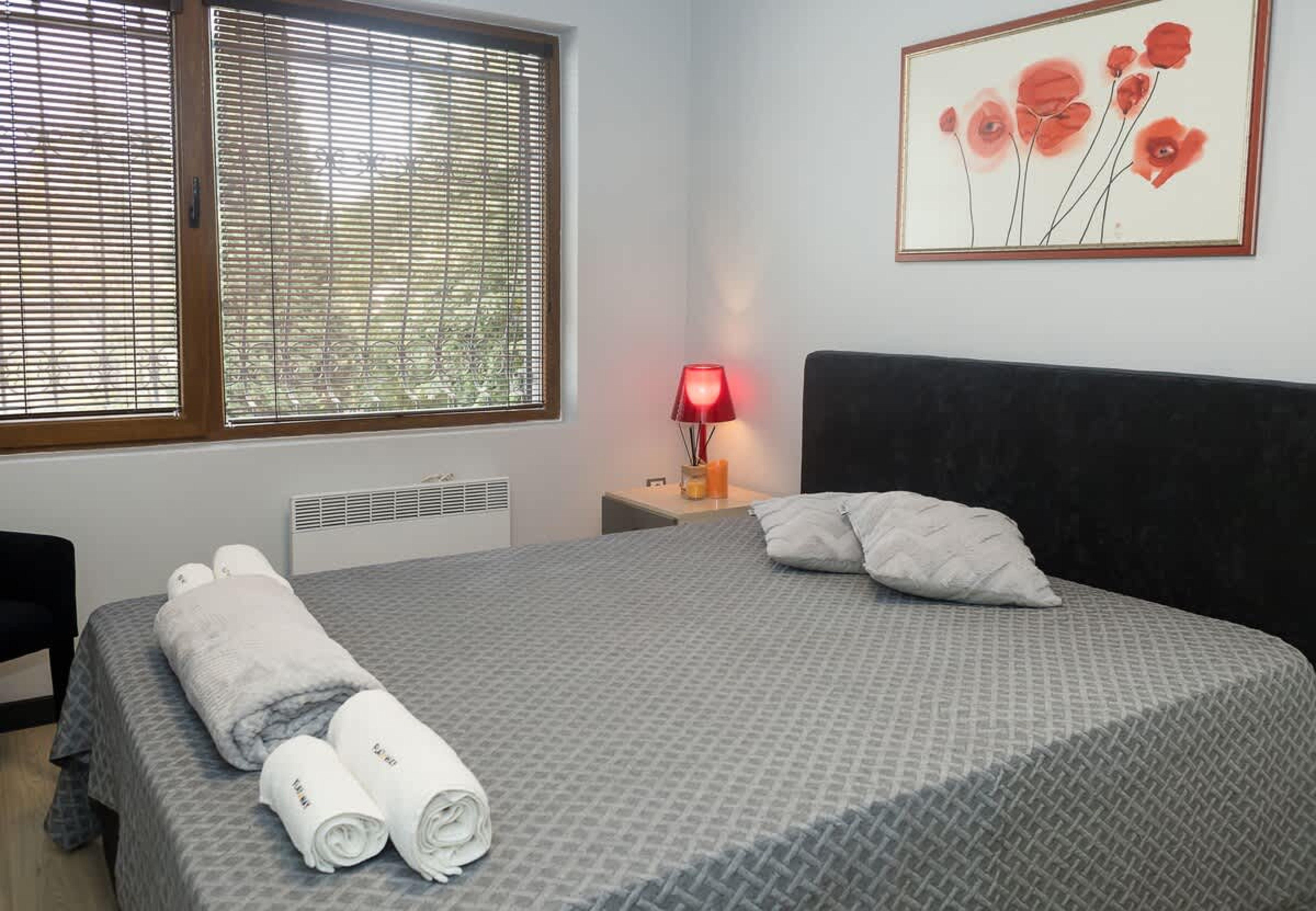 Scoutaround White Logo