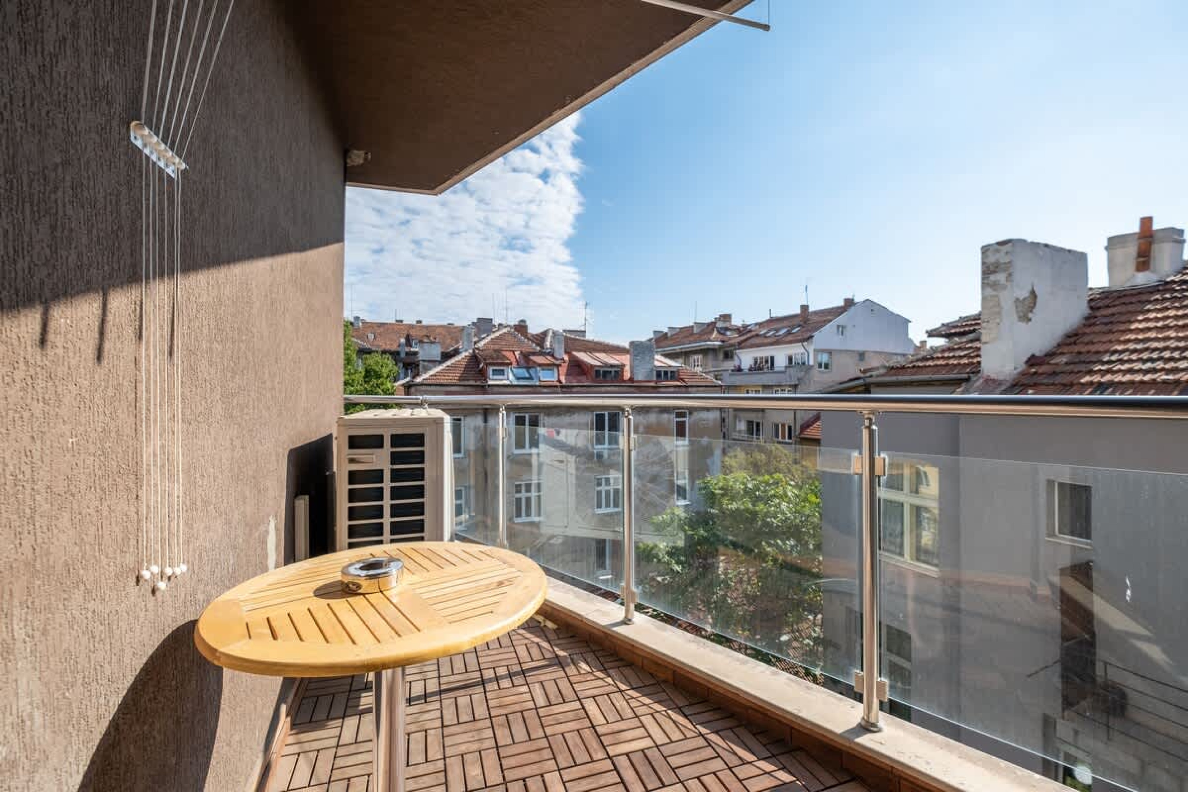 Scoutaround White Logo