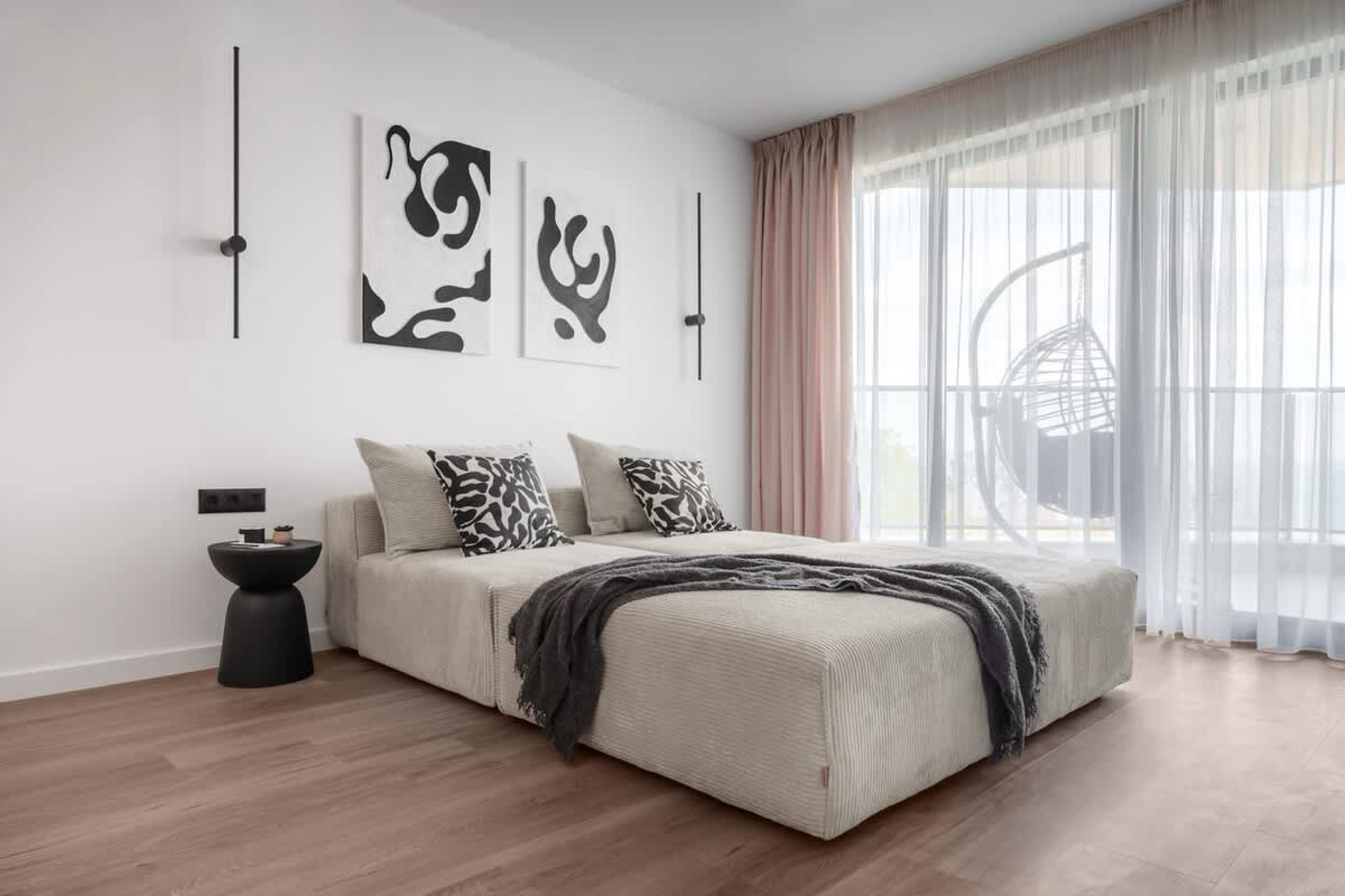 Scoutaround White Logo