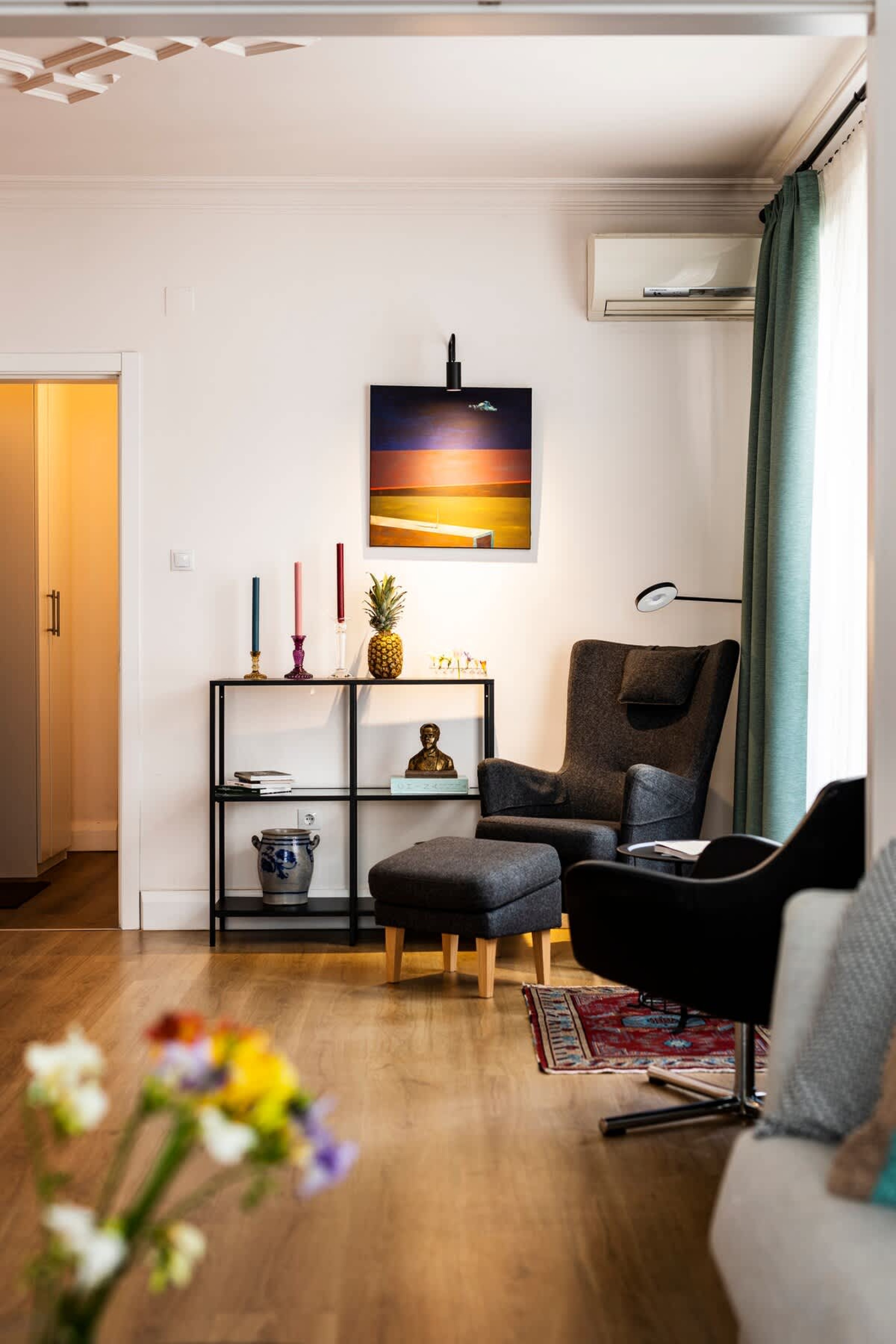 Scoutaround White Logo