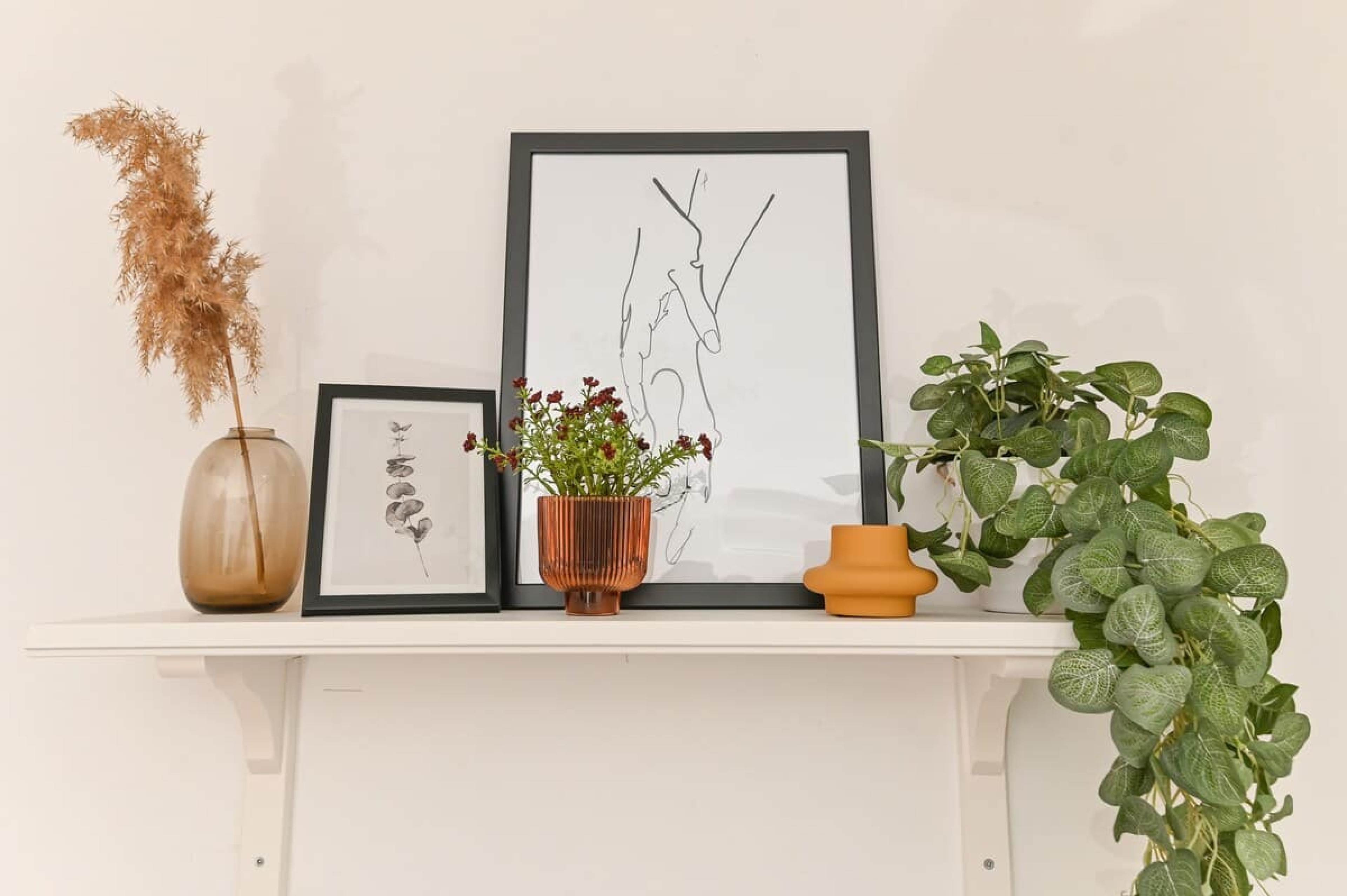 Scoutaround White Logo