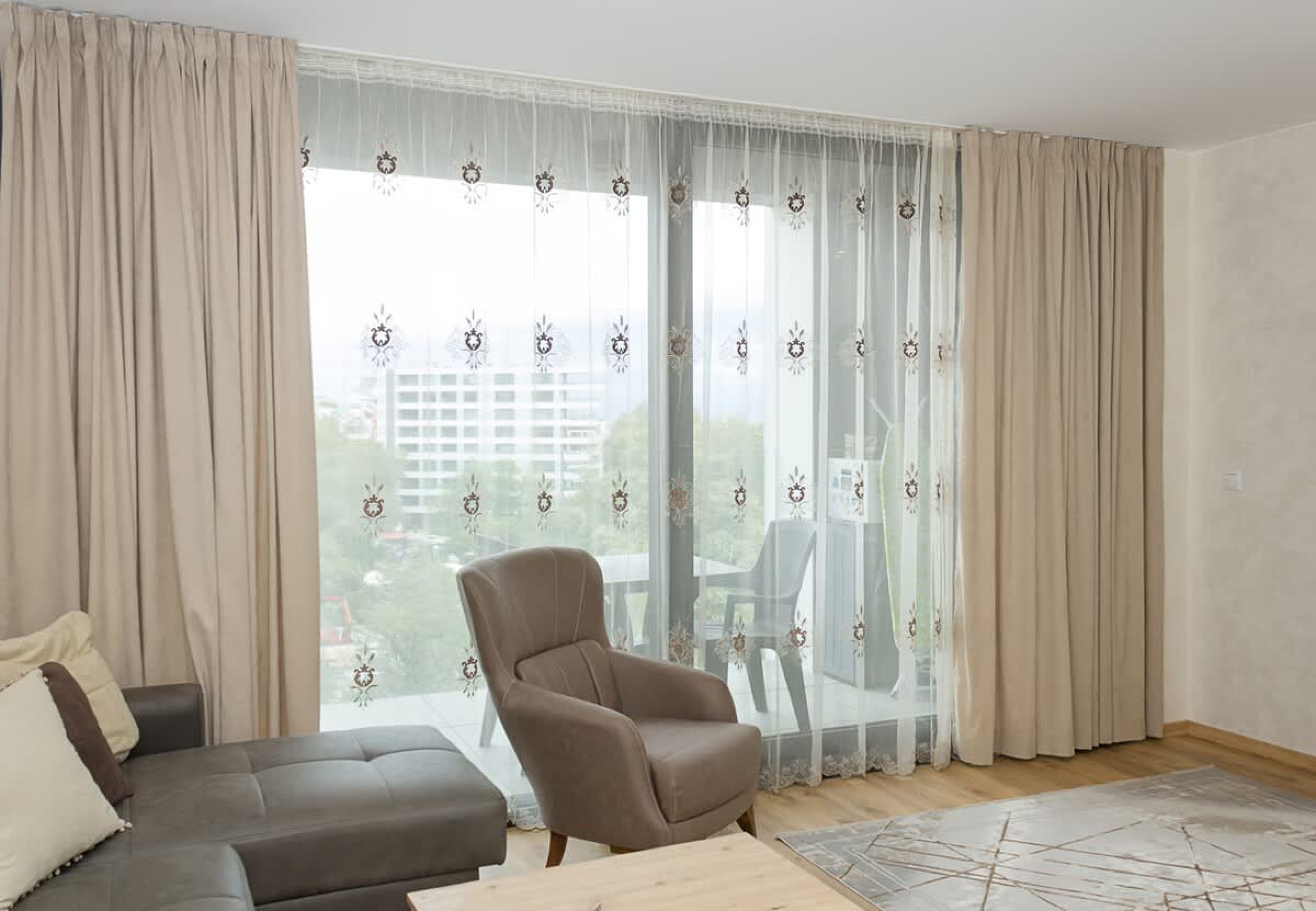 Scoutaround White Logo