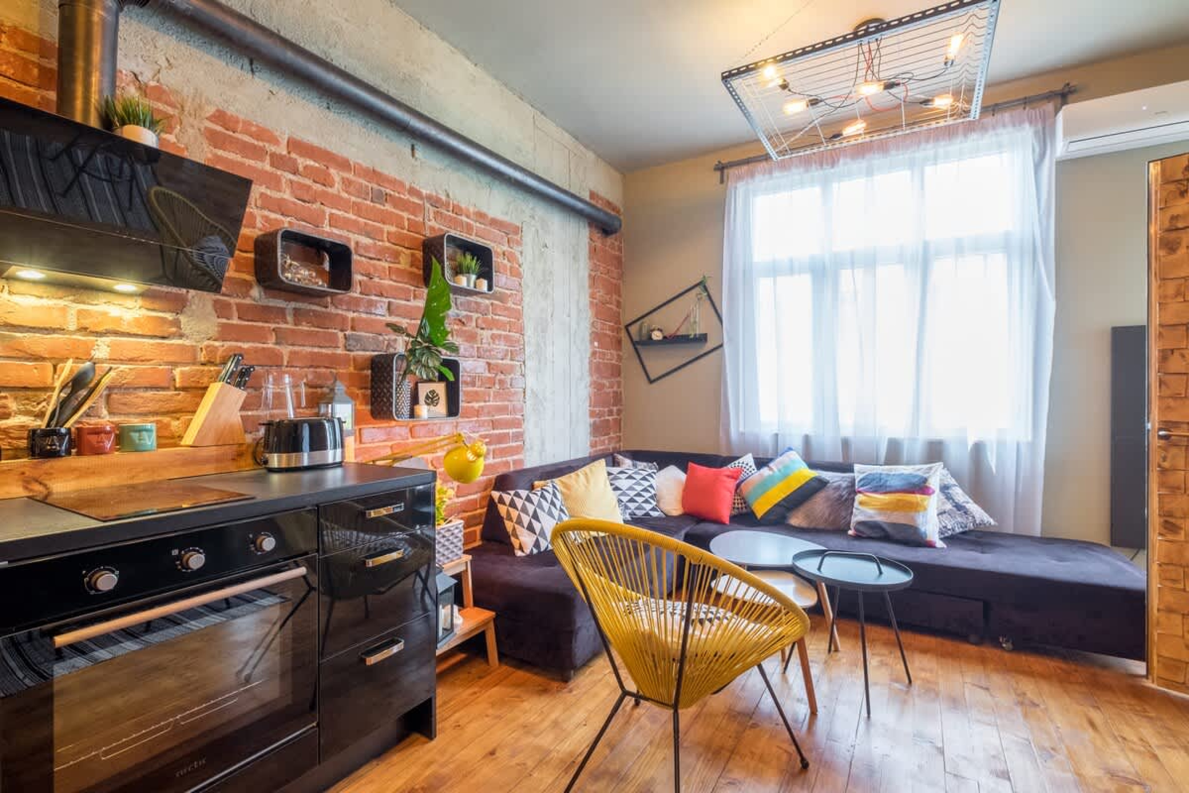 Scoutaround White Logo