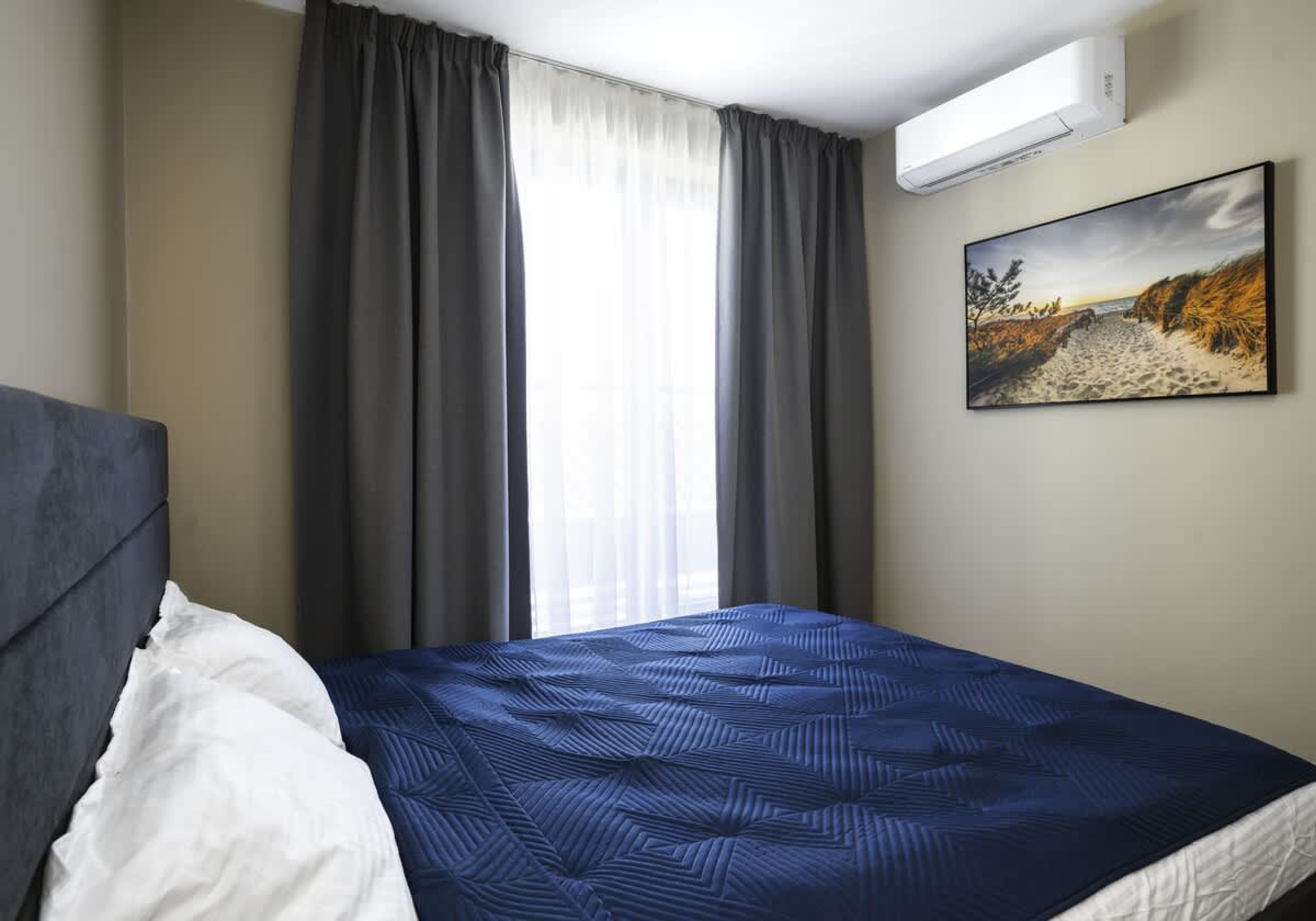 Scoutaround White Logo