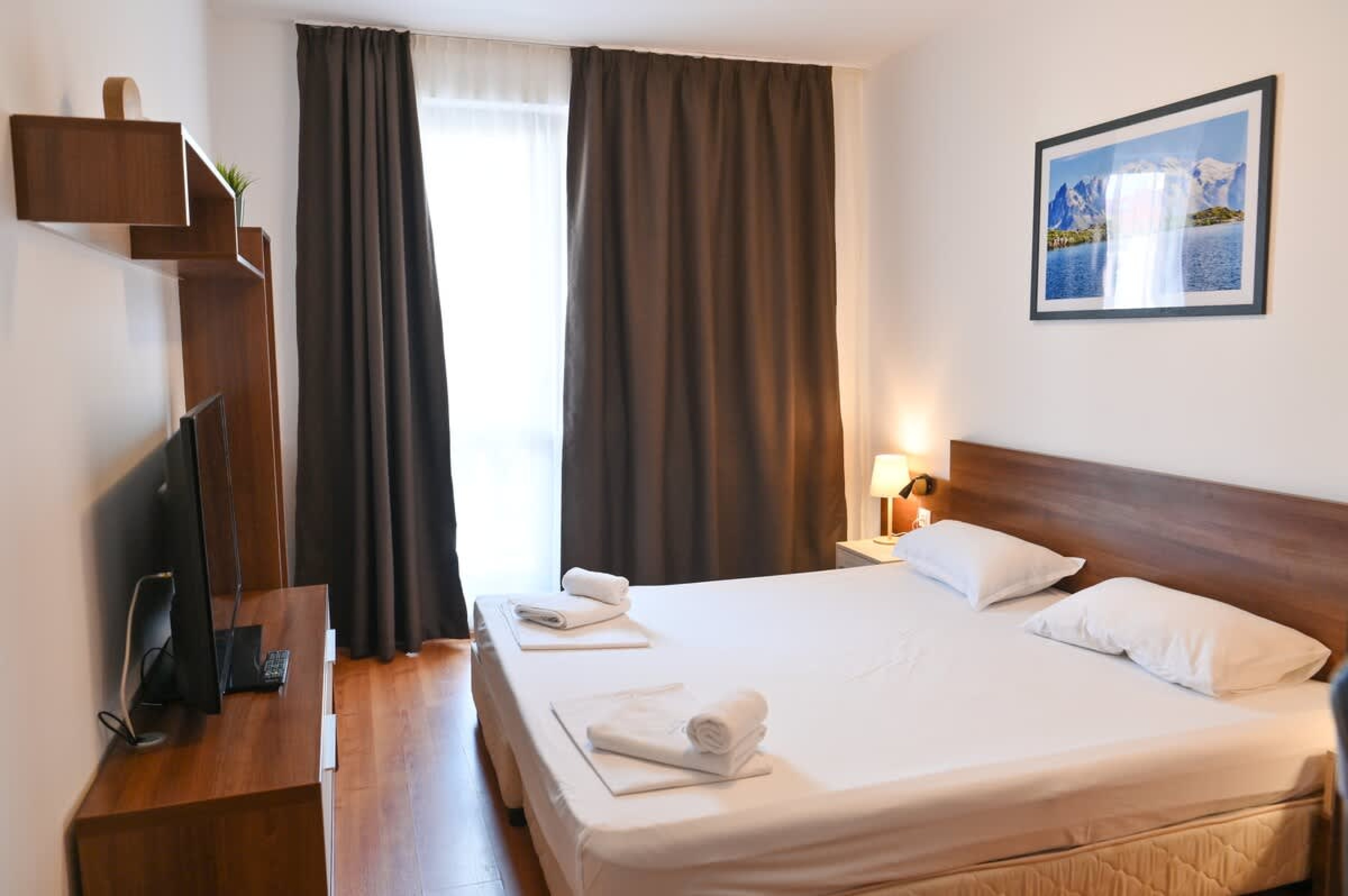 Scoutaround White Logo