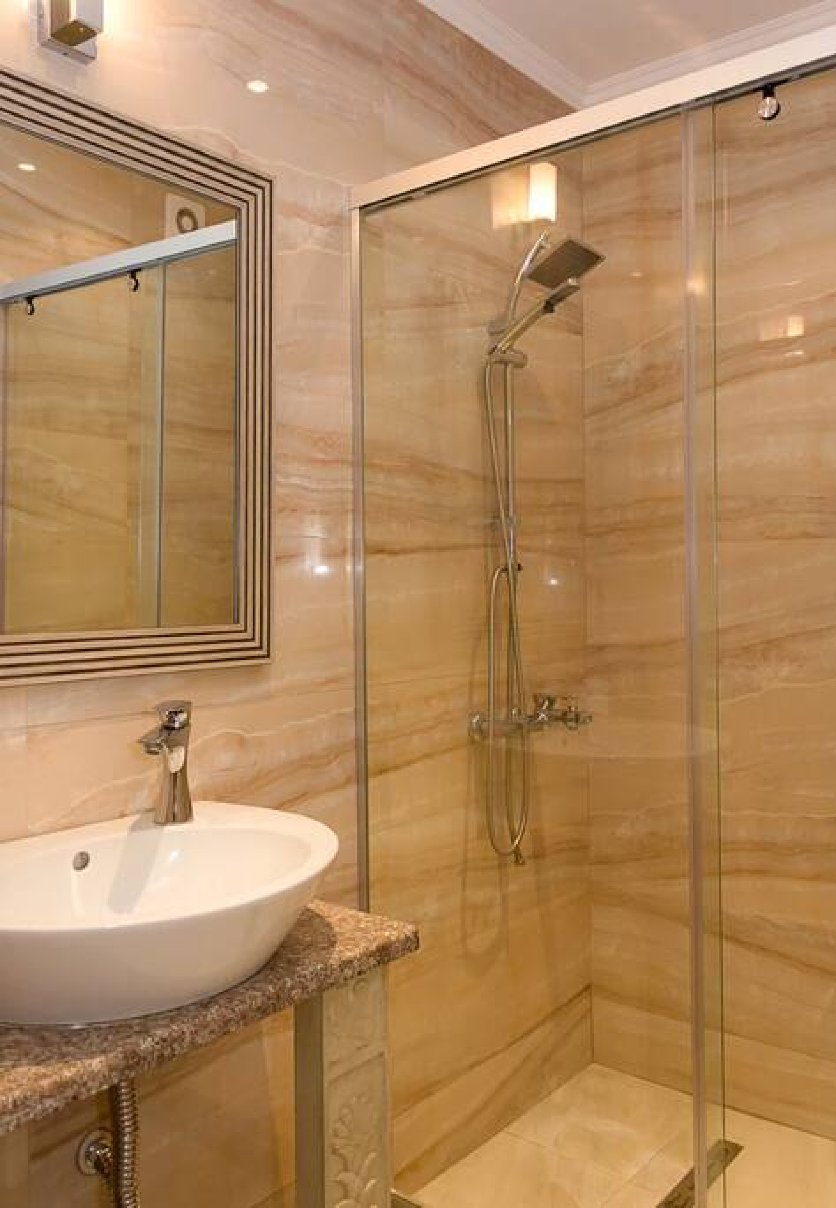 Scoutaround White Logo