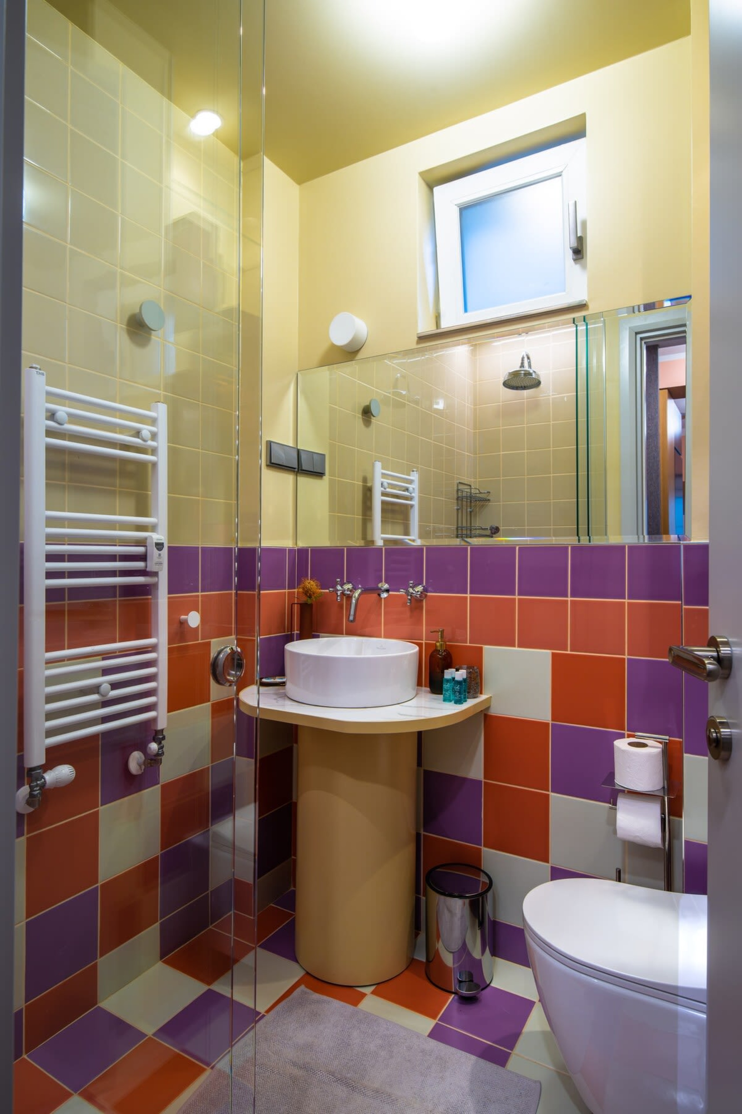 Scoutaround White Logo