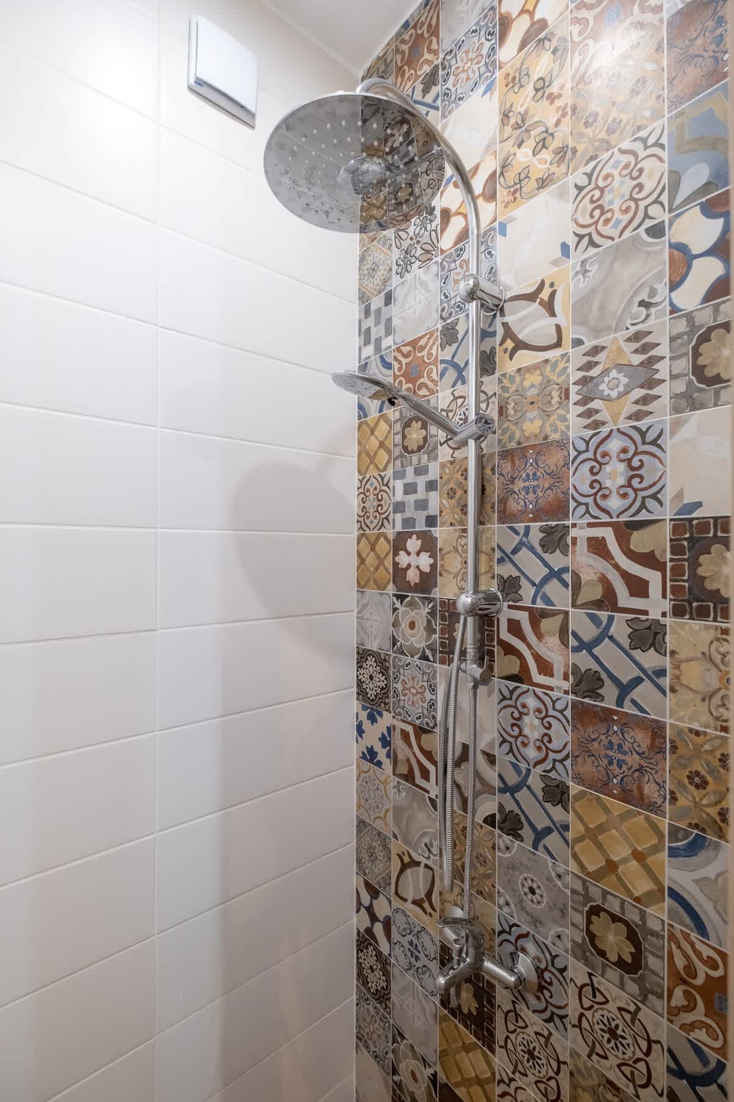 Scoutaround White Logo