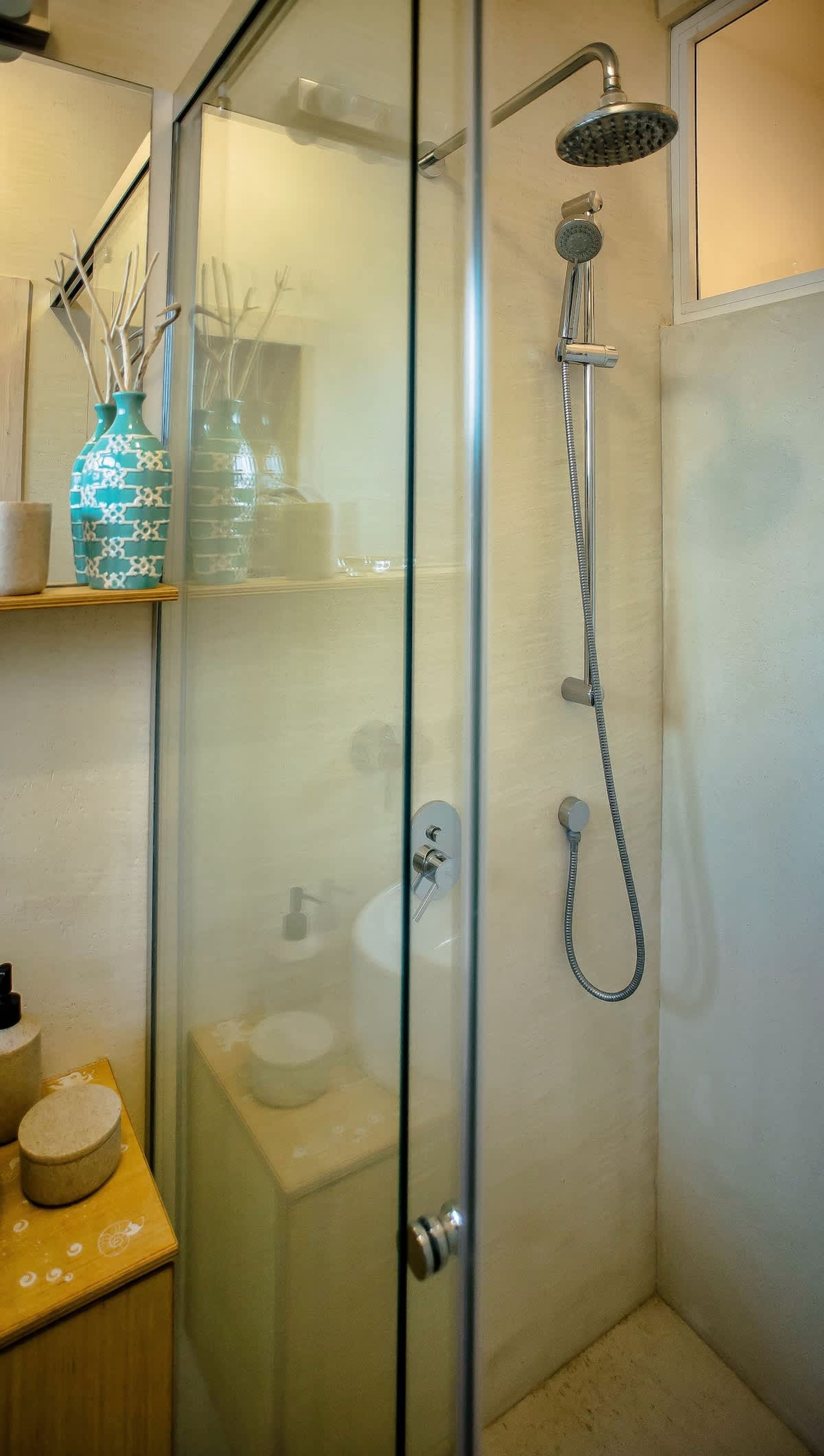 Scoutaround White Logo