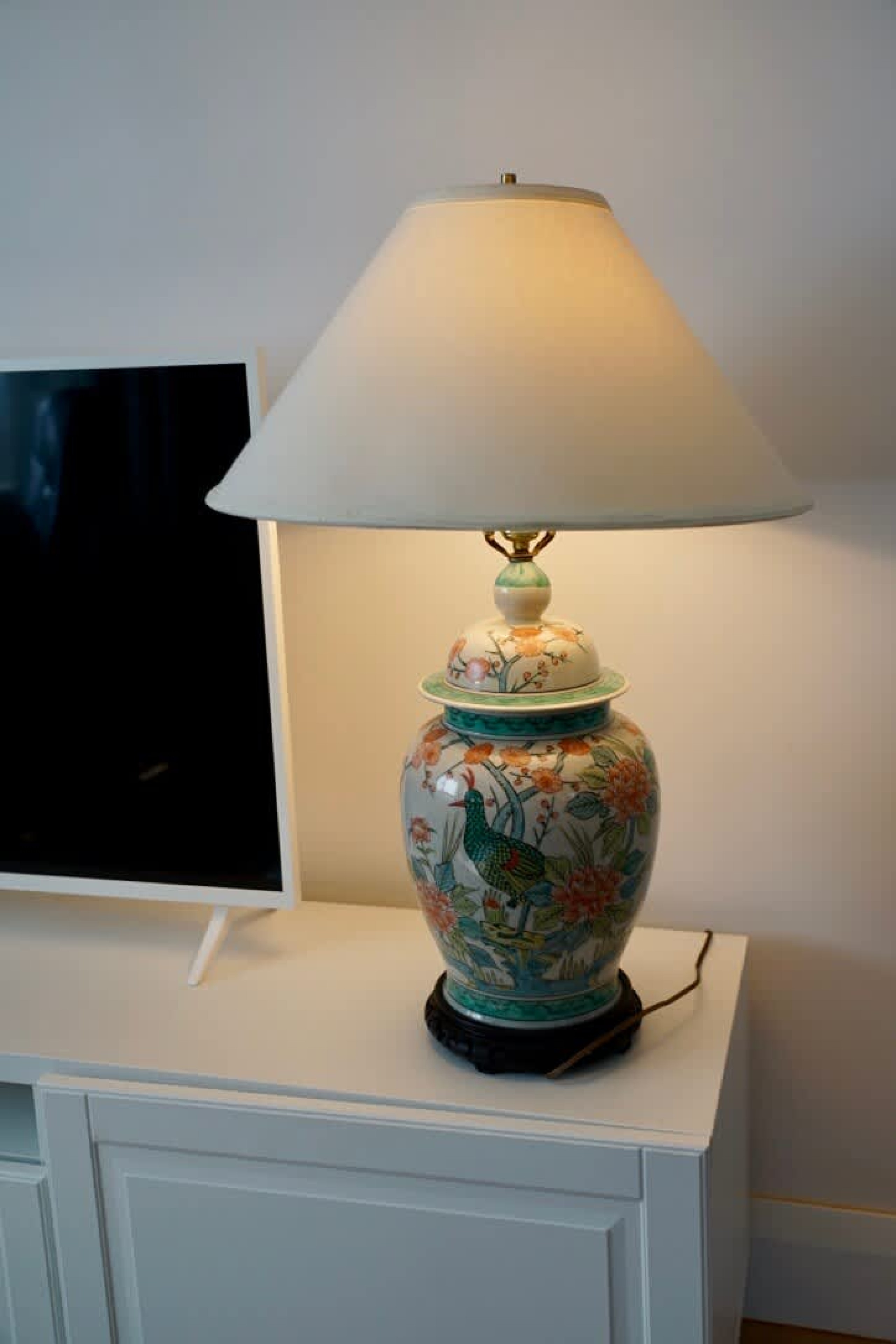 Scoutaround White Logo