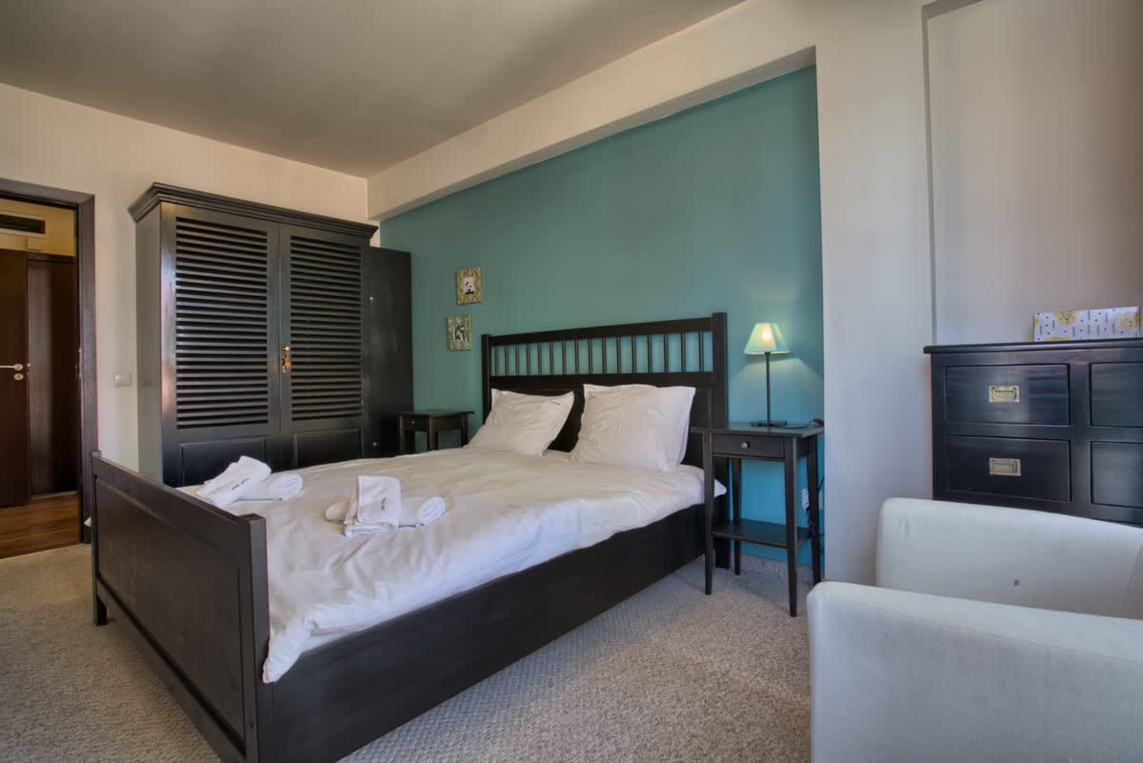 Scoutaround White Logo