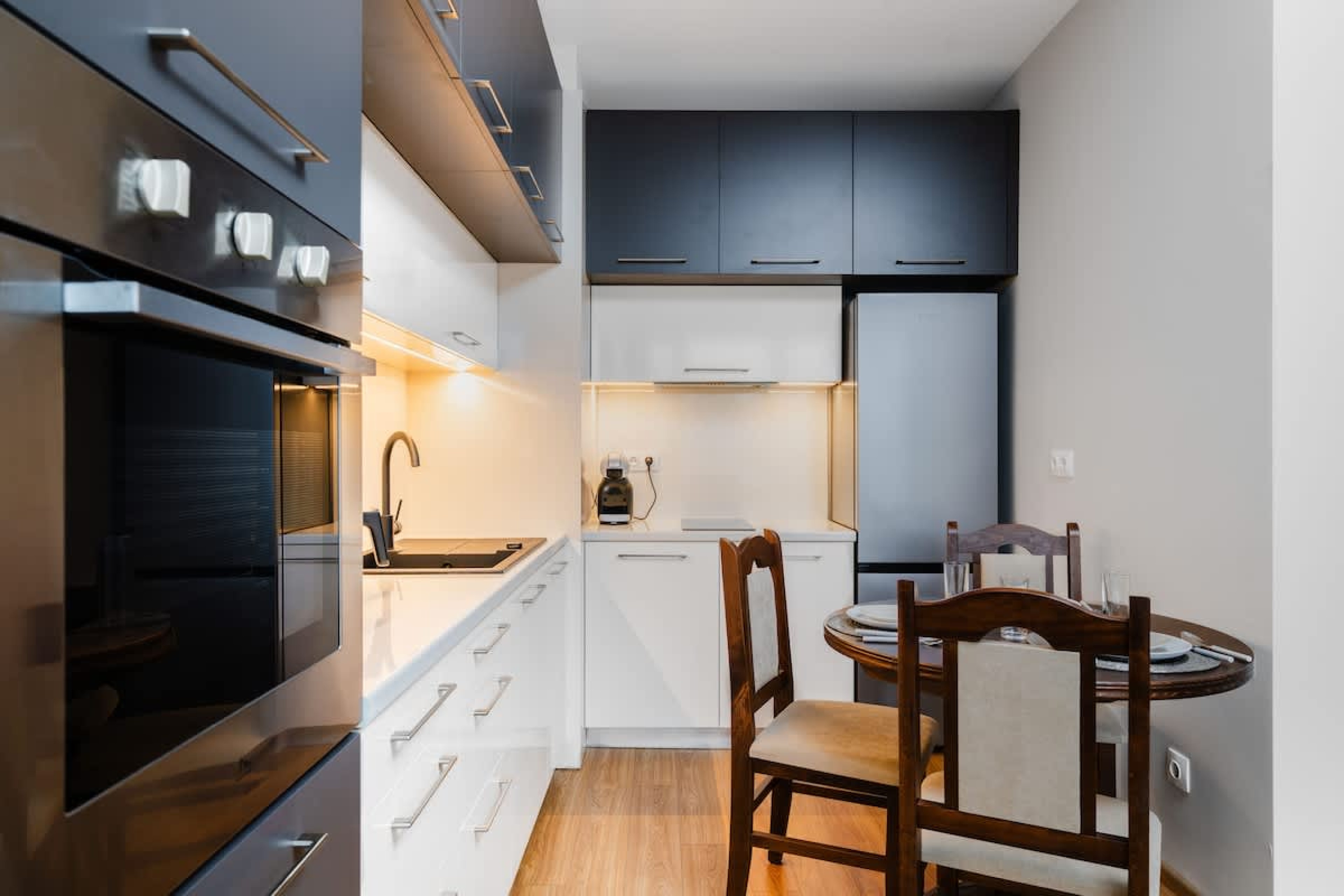 Scoutaround White Logo