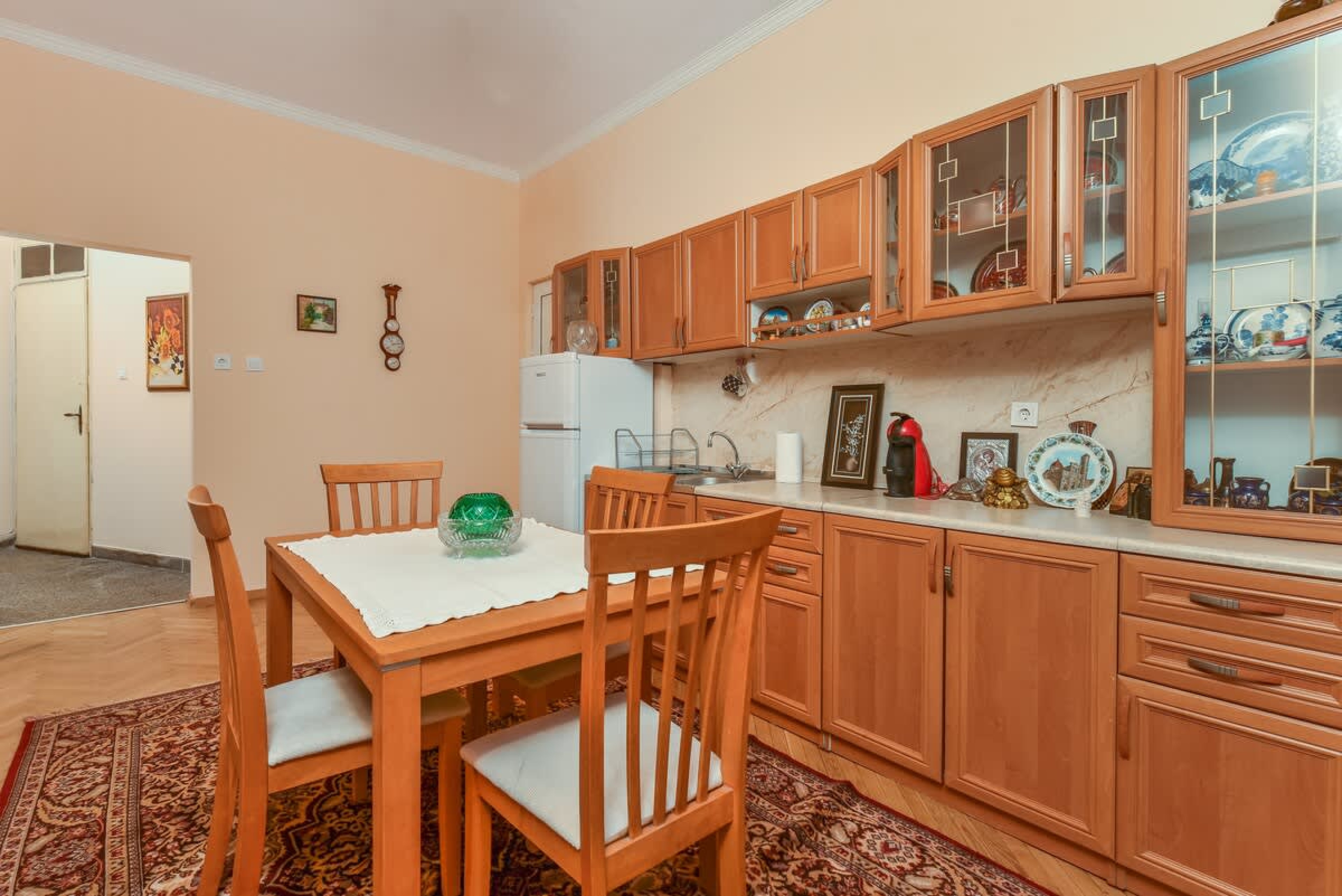 Scoutaround White Logo