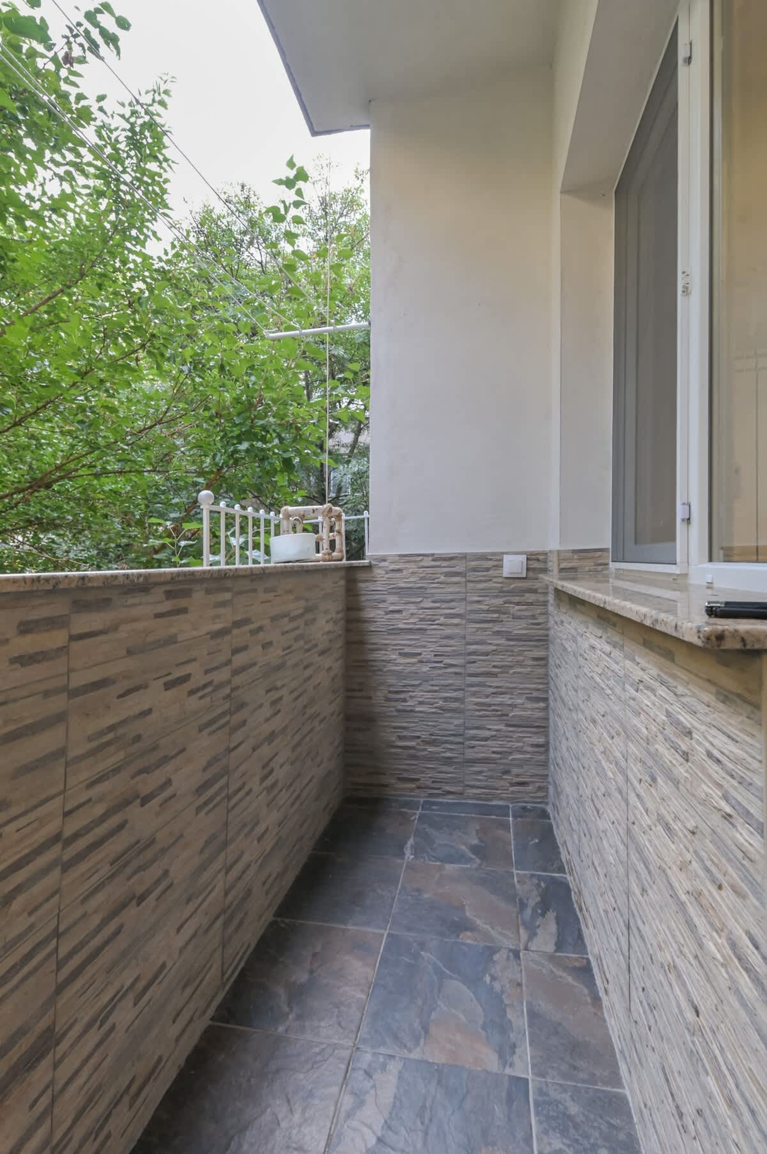 Bright Apartment in the Heart of the City - Photo 17