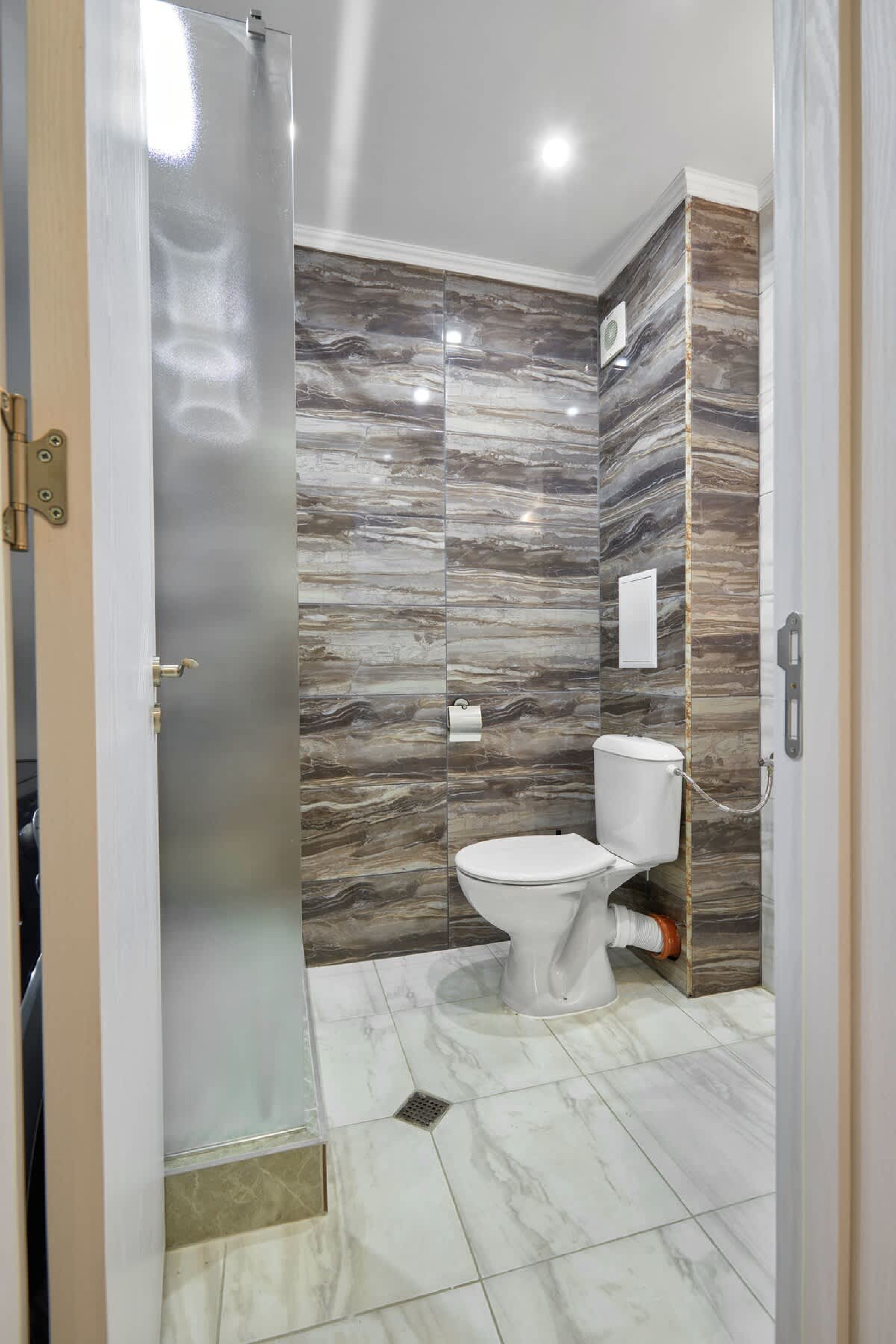 Scoutaround White Logo