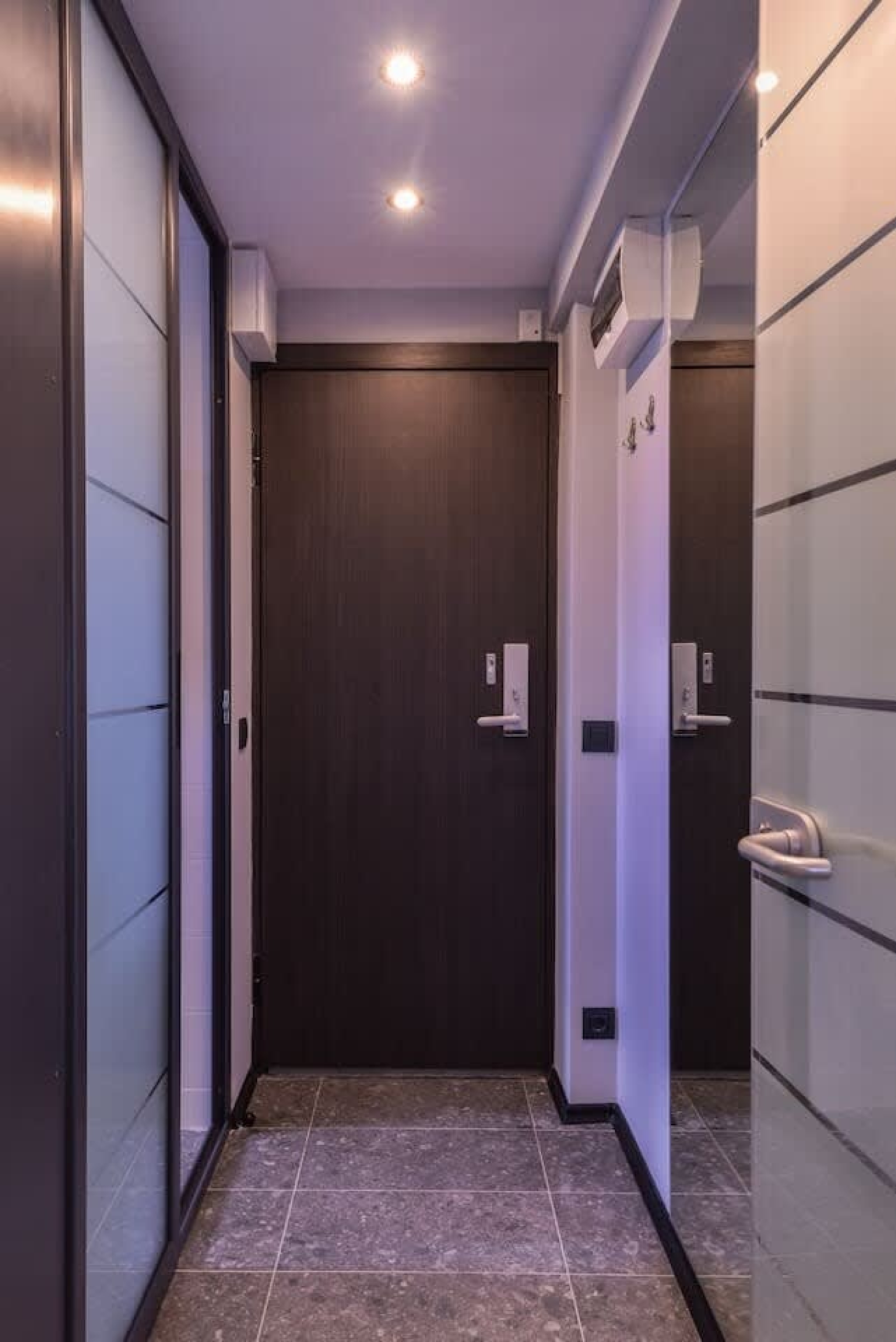 Scoutaround White Logo