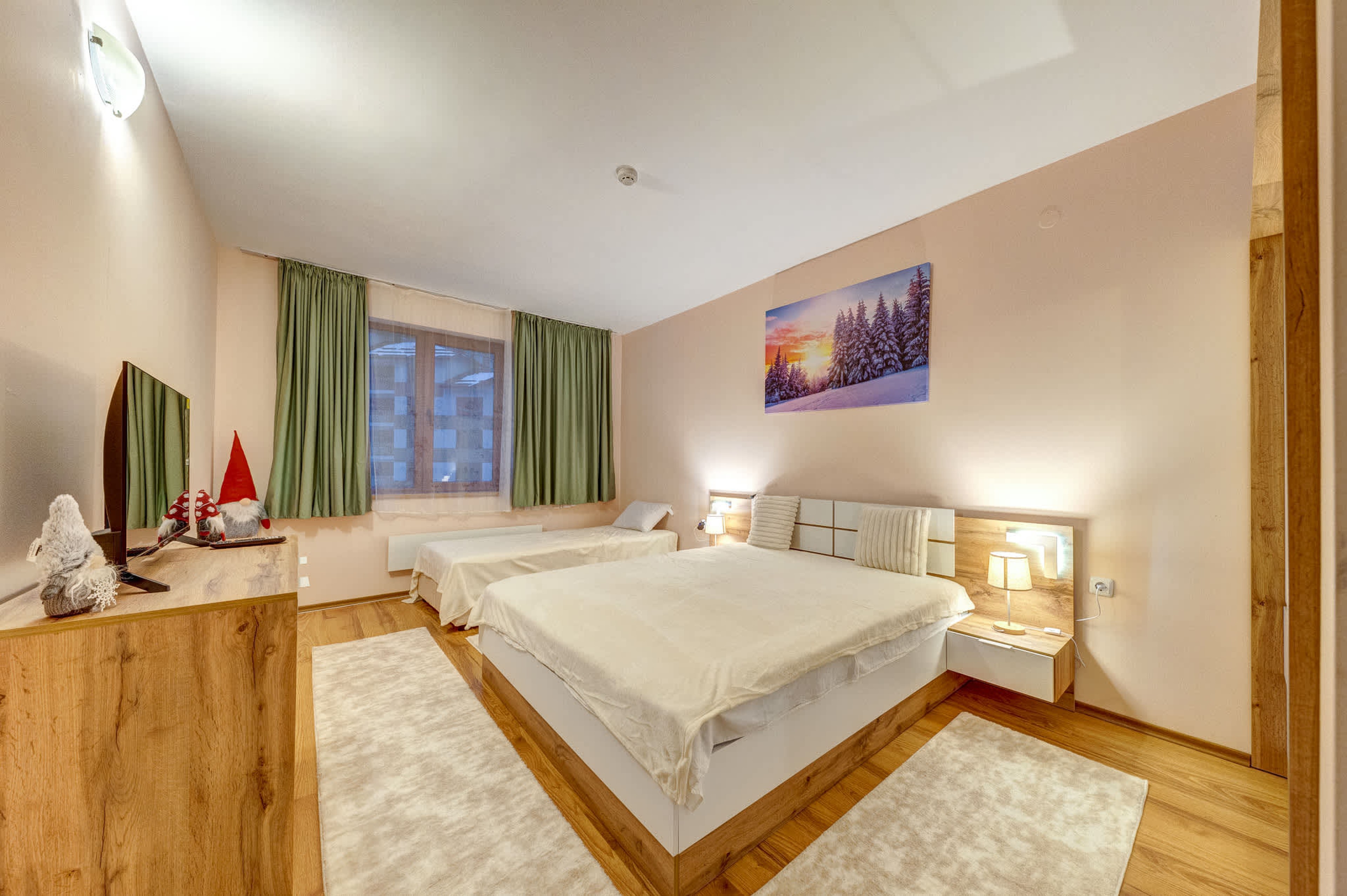 Scoutaround White Logo