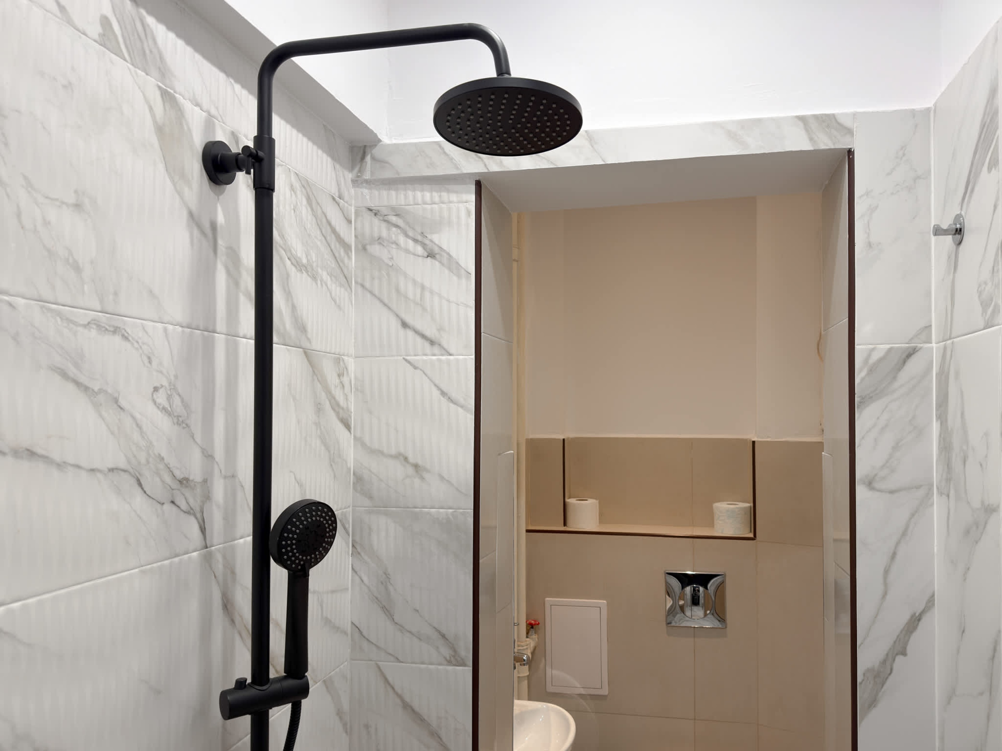 Cozy Central 1BD Apartment - Photo 13