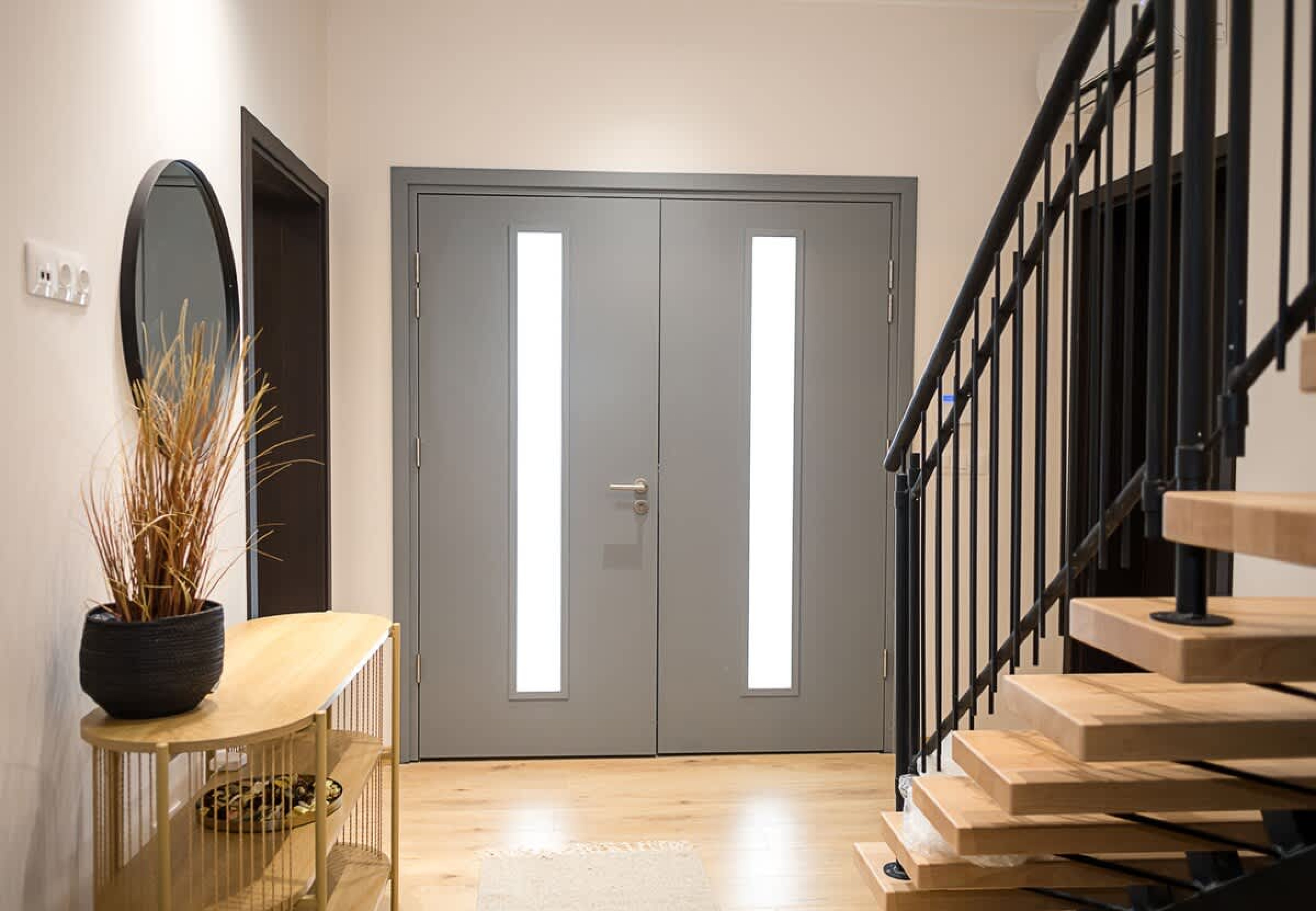 Scoutaround White Logo