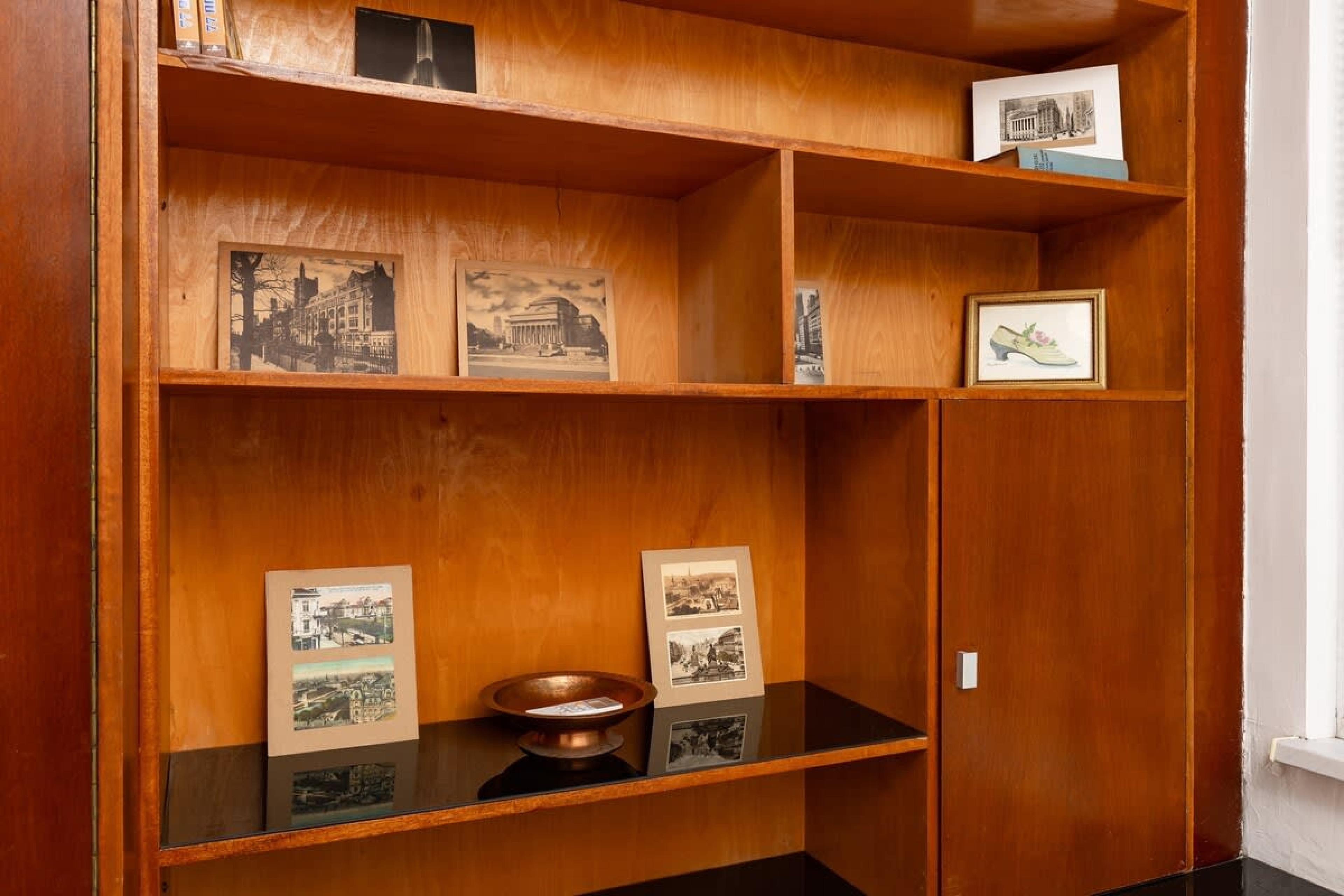 Scoutaround White Logo