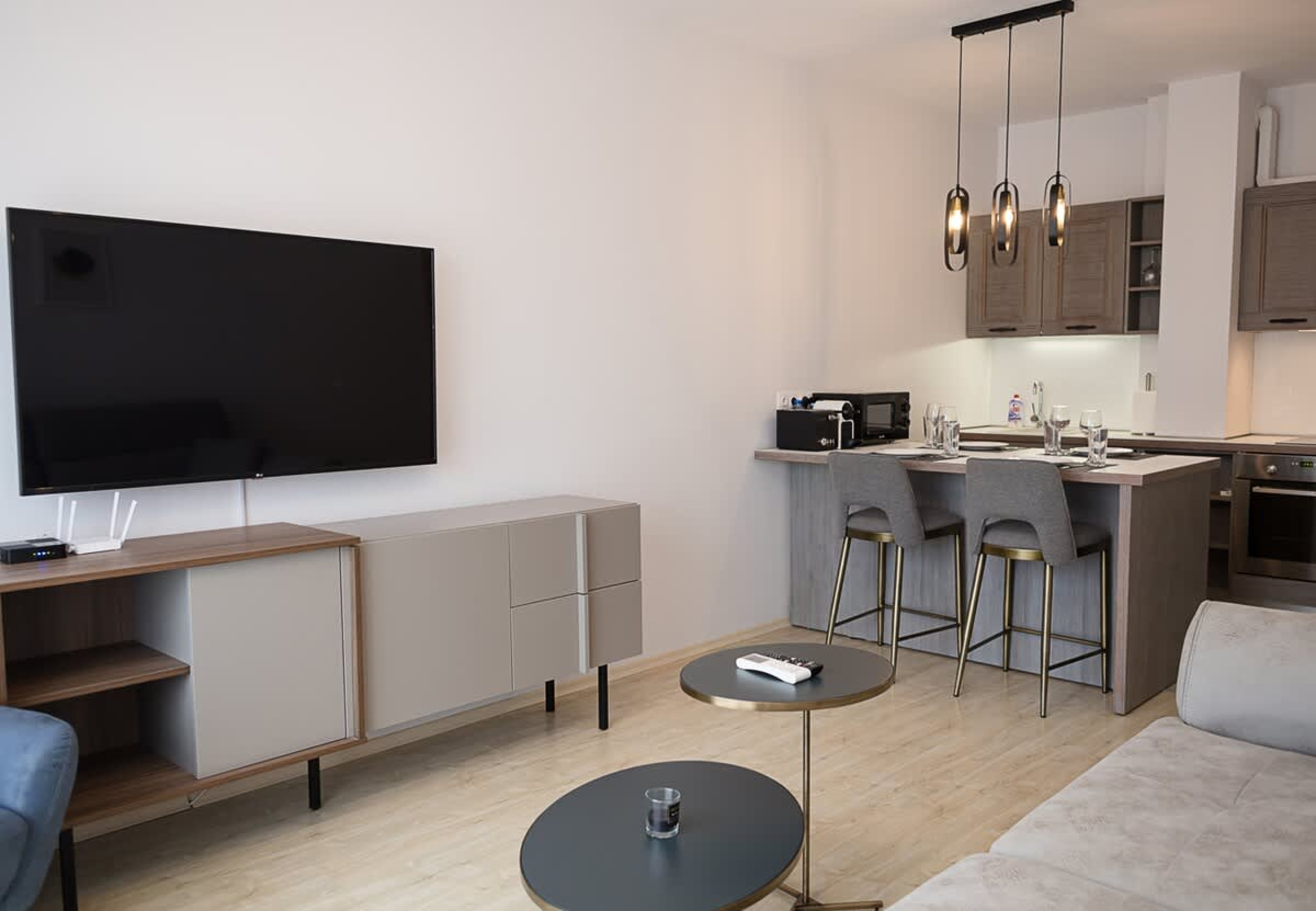 Scoutaround White Logo