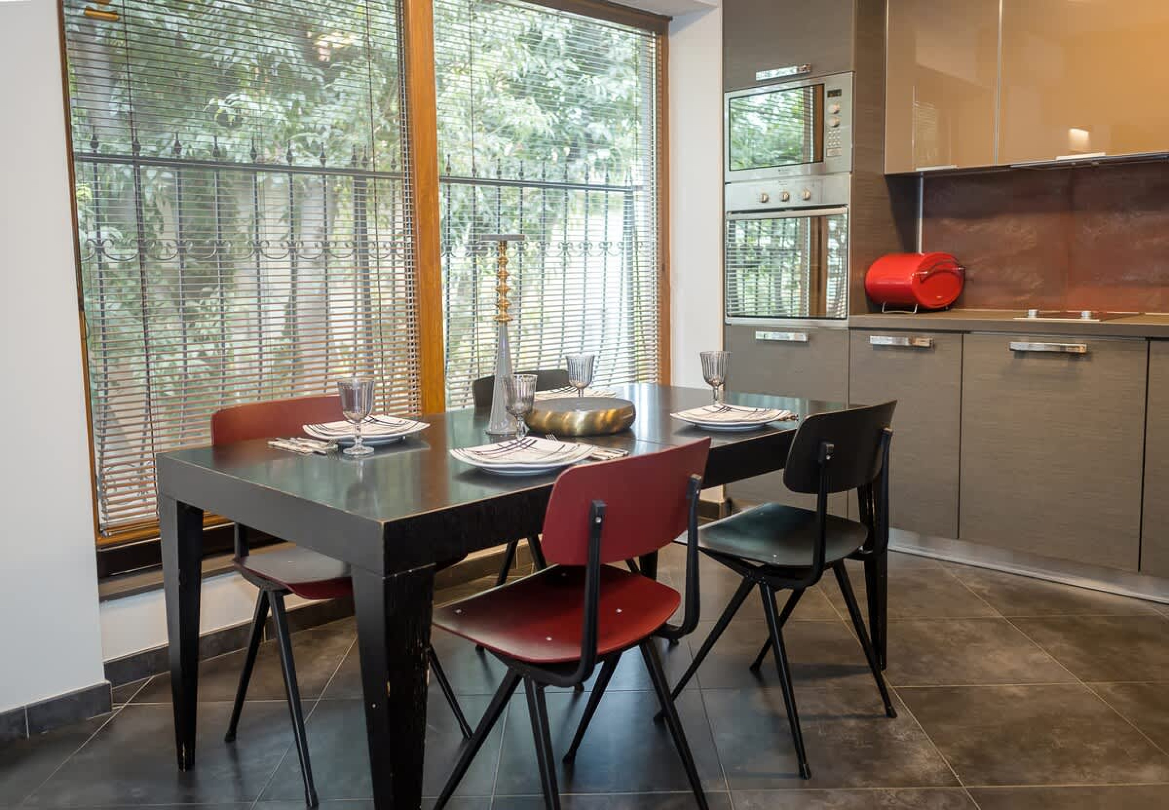 Scoutaround White Logo