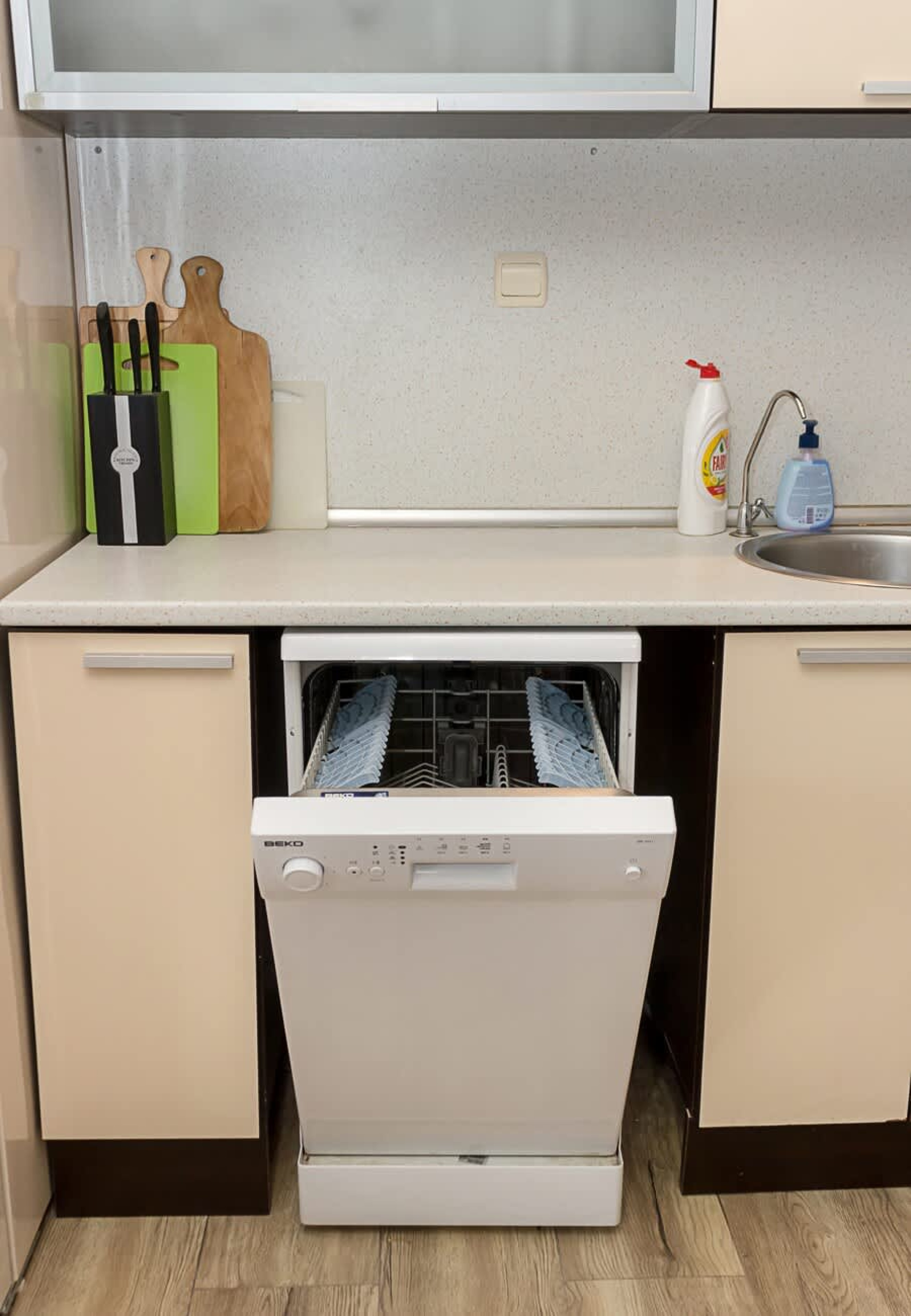 Scoutaround White Logo