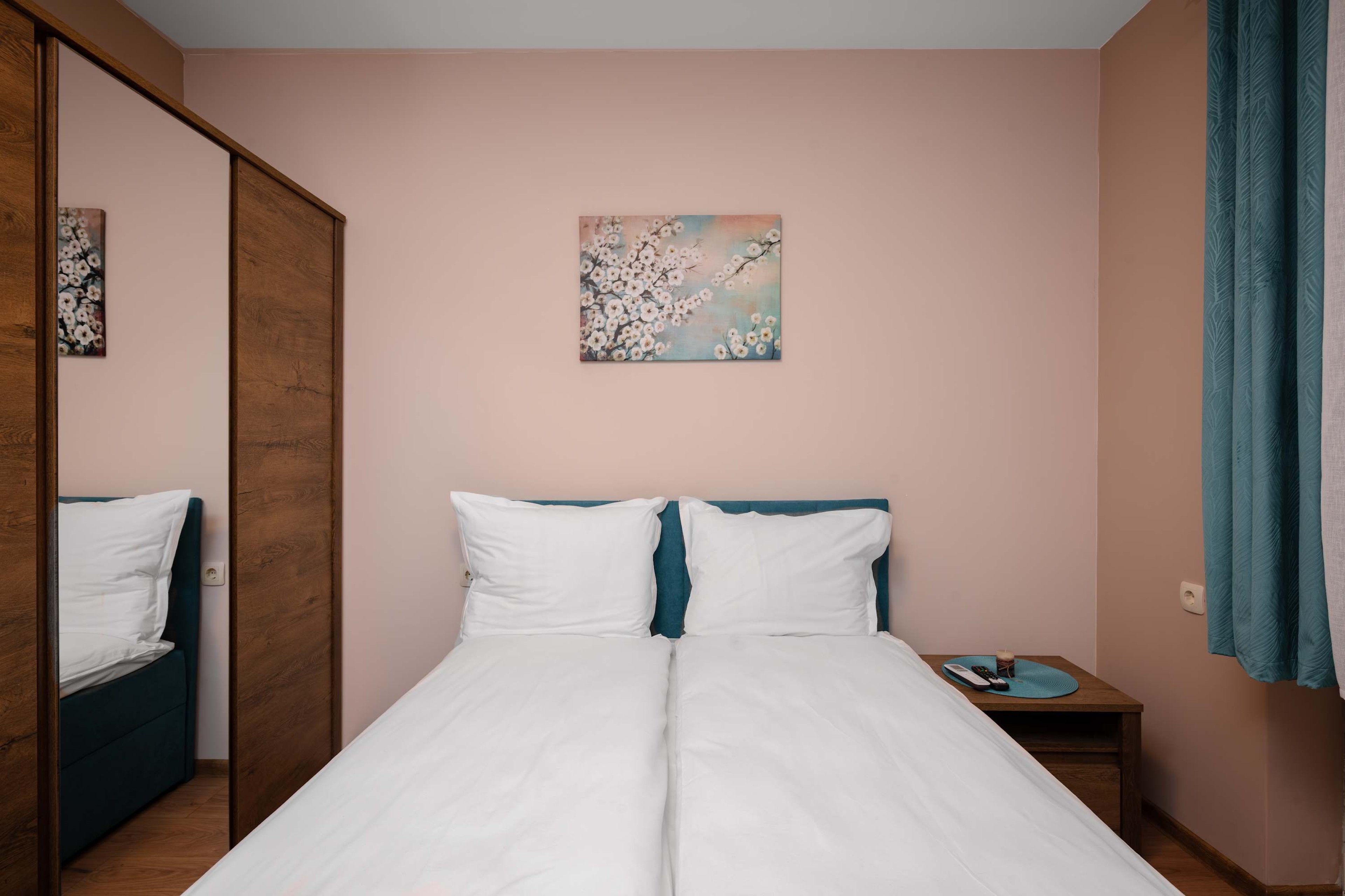 Scoutaround White Logo