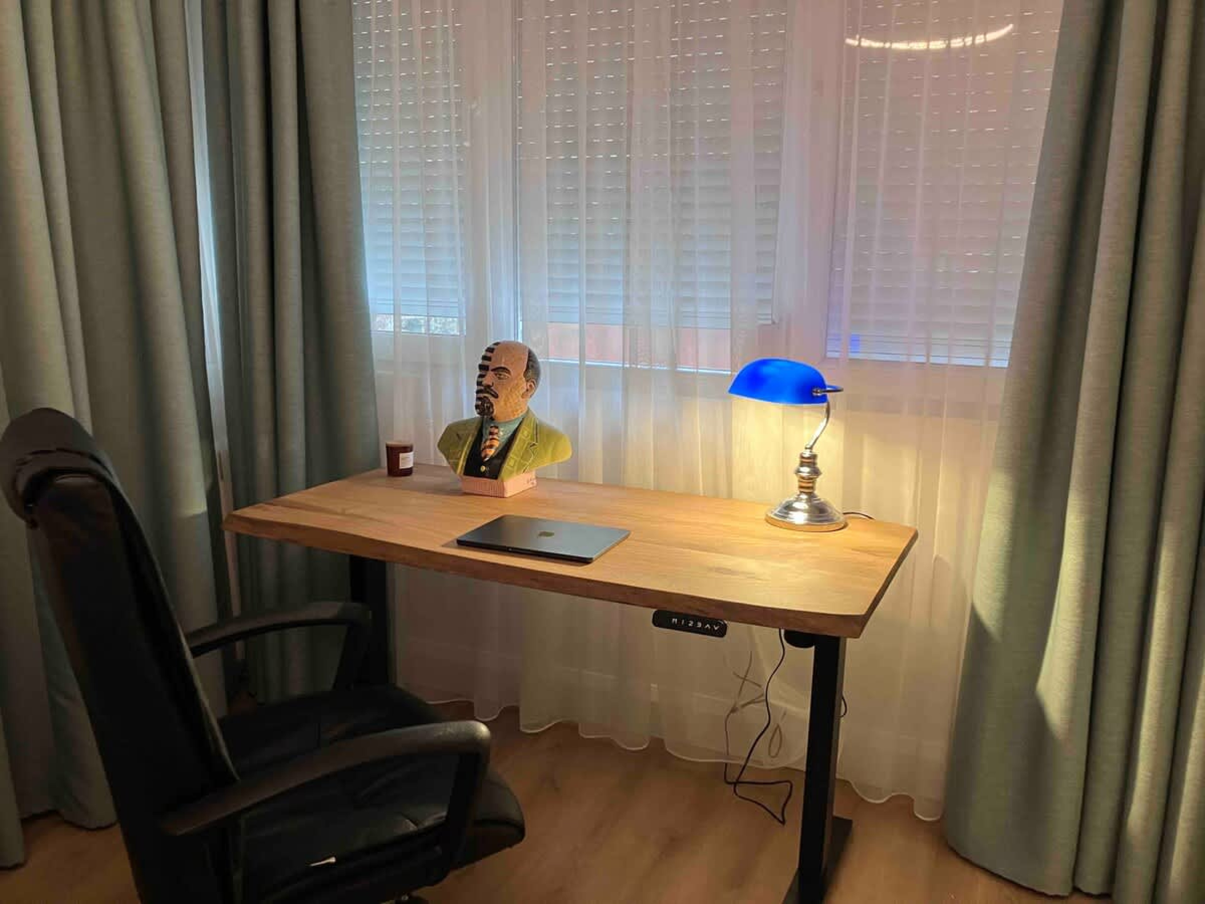 Scoutaround White Logo