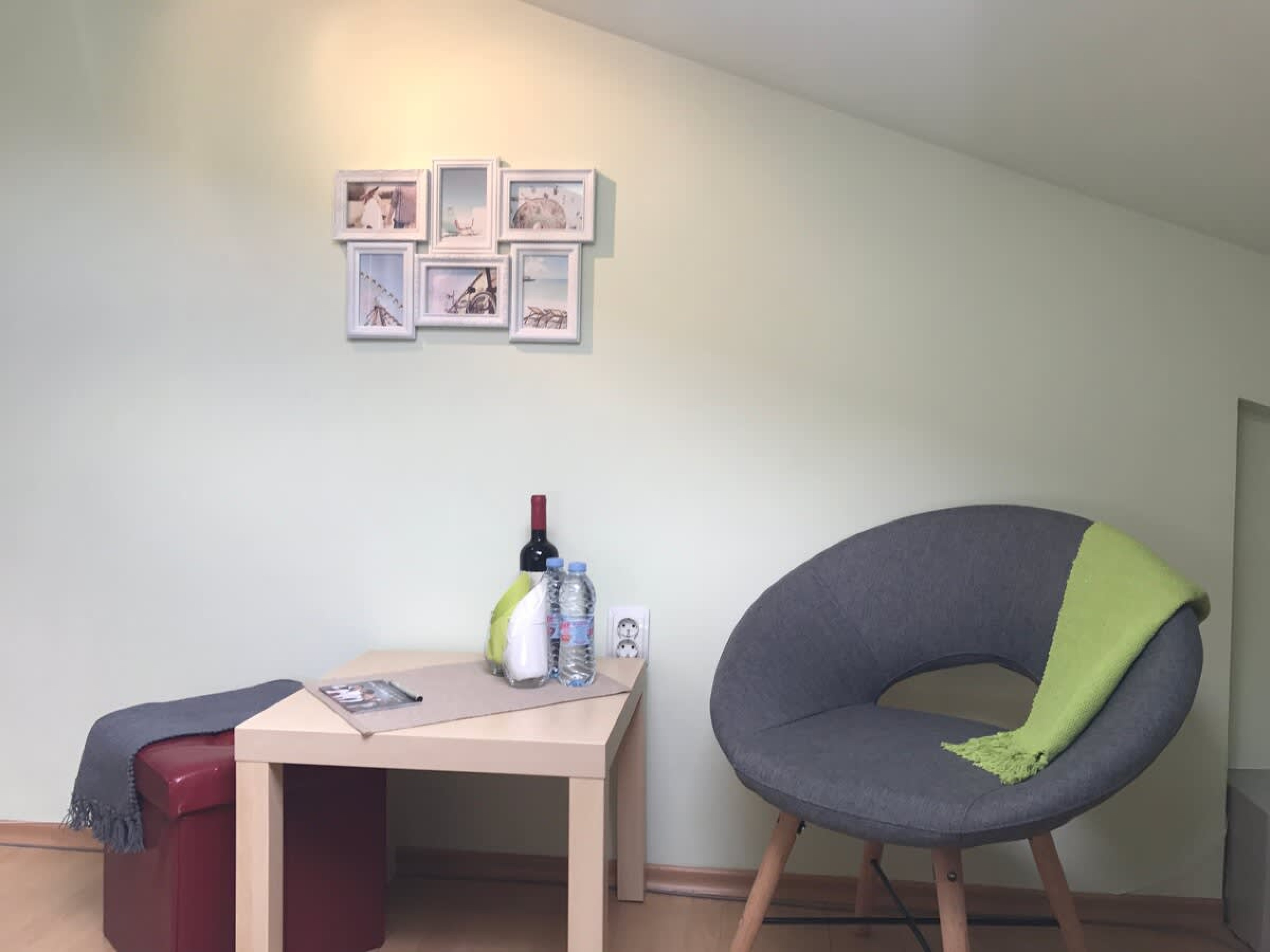 Scoutaround White Logo