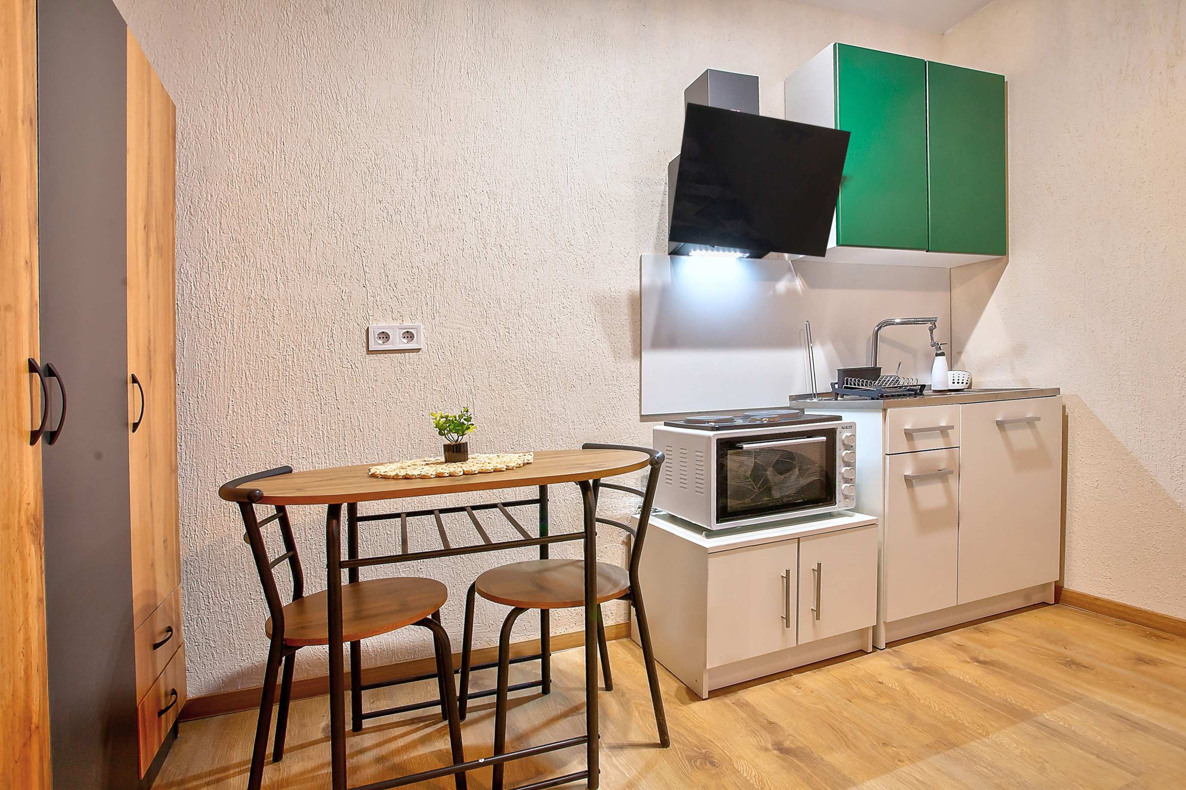 Scoutaround White Logo