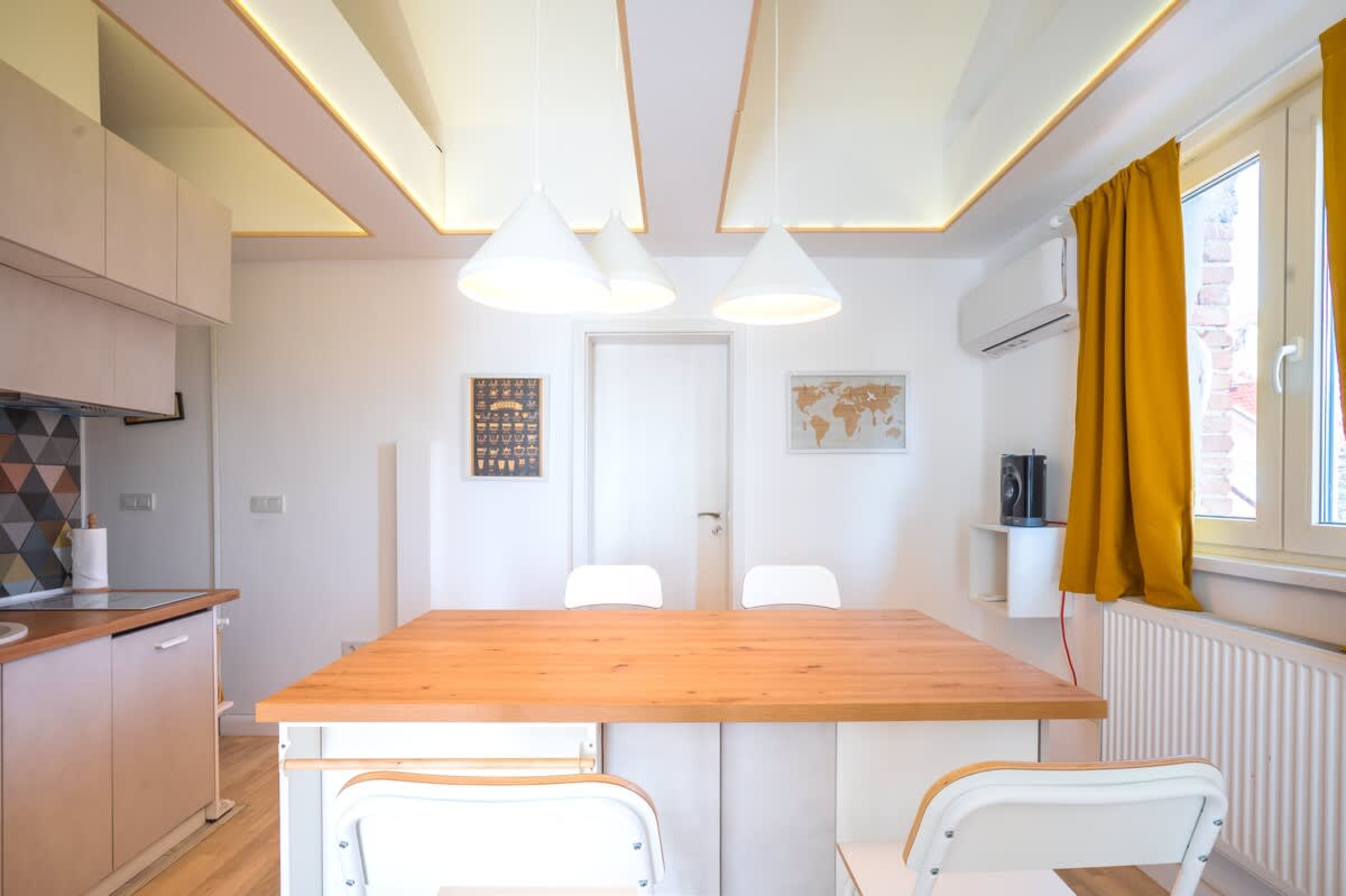 Scoutaround White Logo