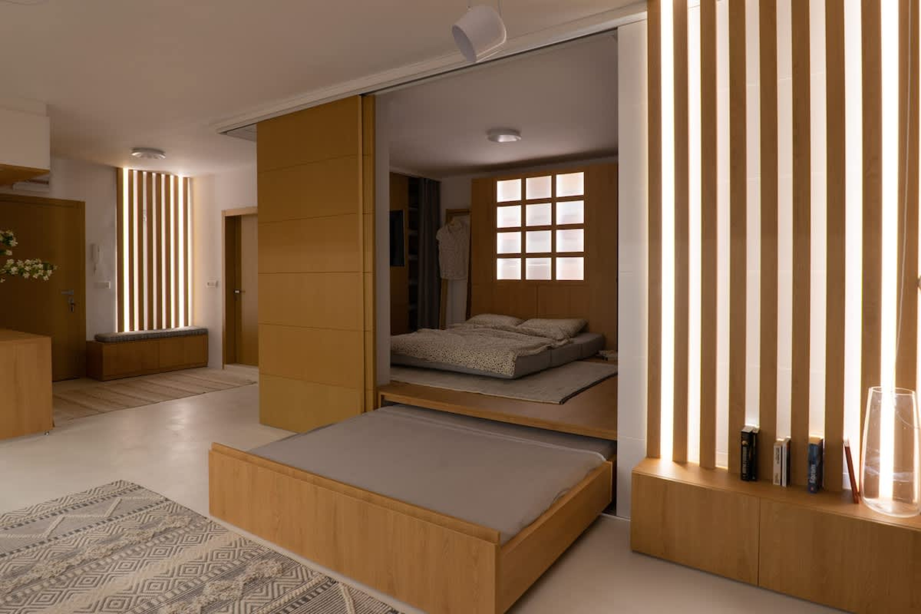 Scoutaround White Logo