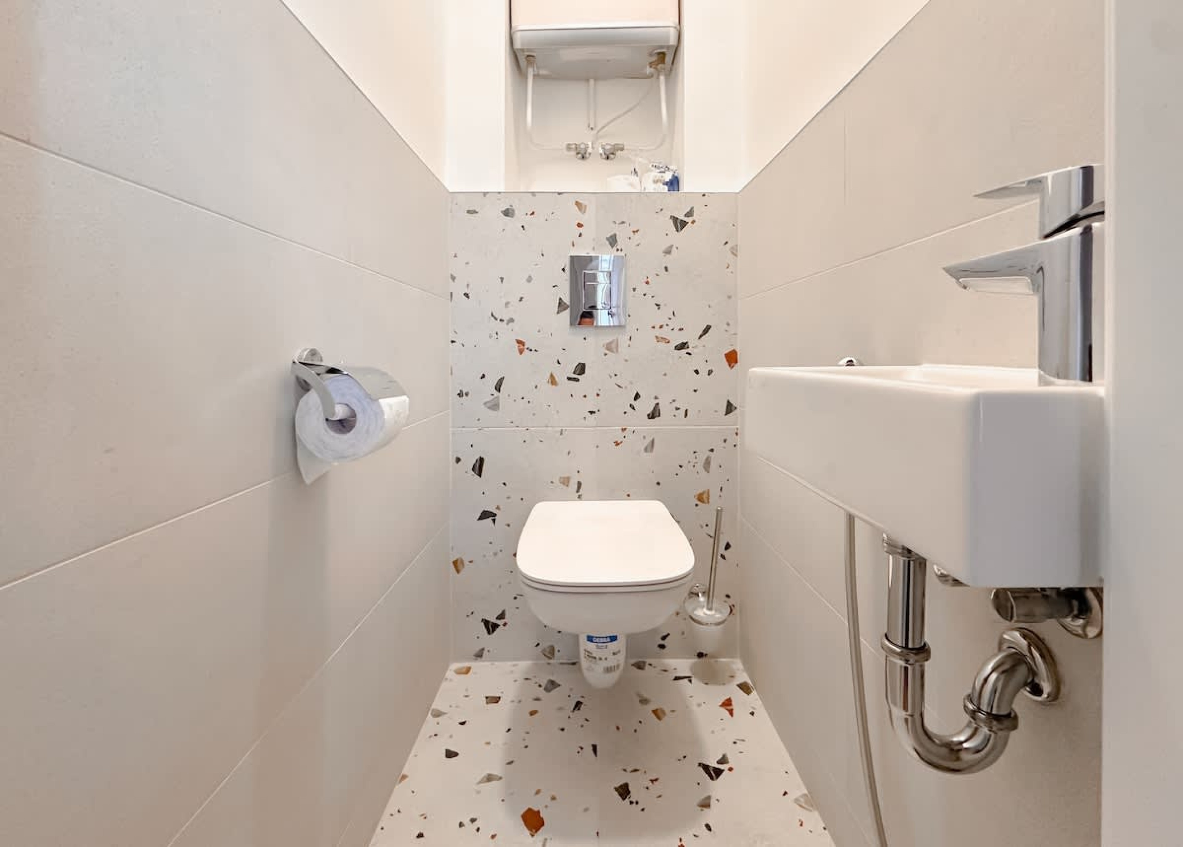 Stylish 2BD with Balcony &amp; Desk near Vitosha Blvd - Photo 17