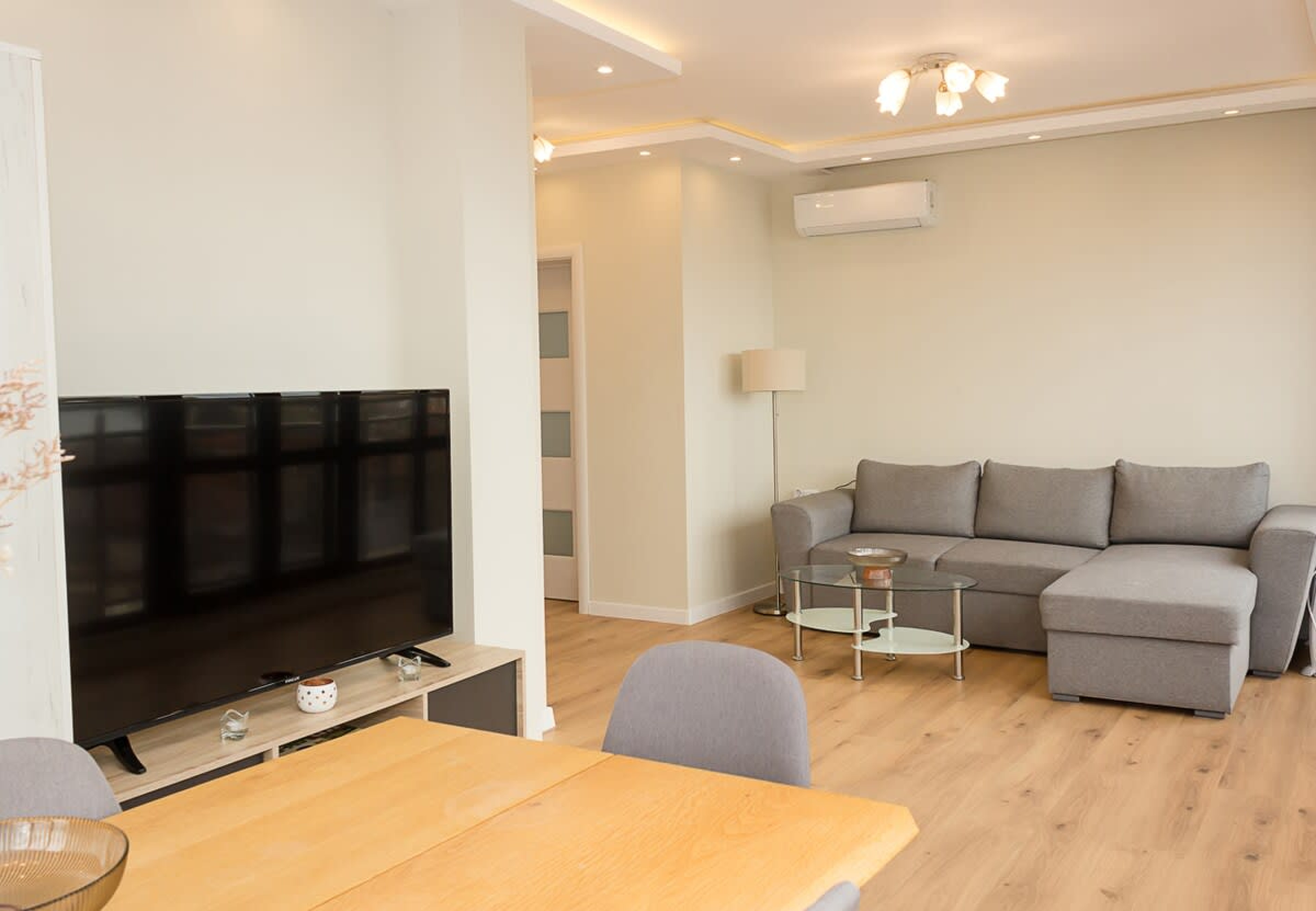 Seaview Haven: Elegant 2BD Flat in Balchik - Photo 10
