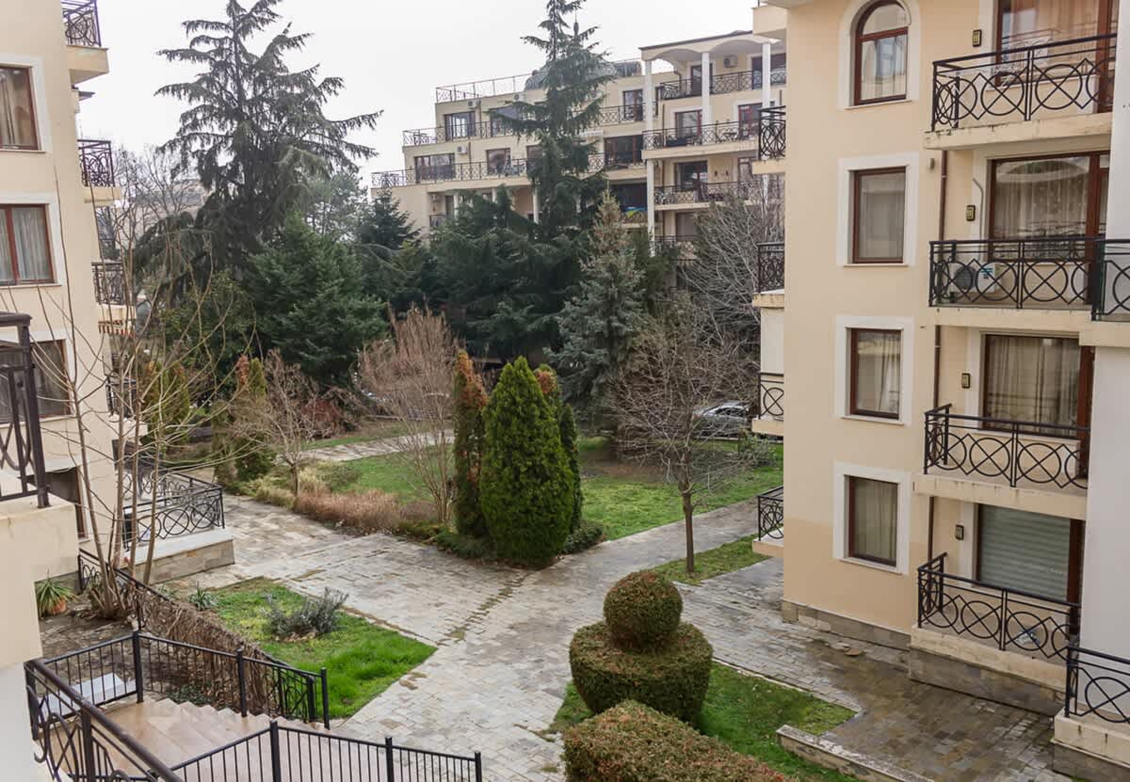 Scoutaround White Logo