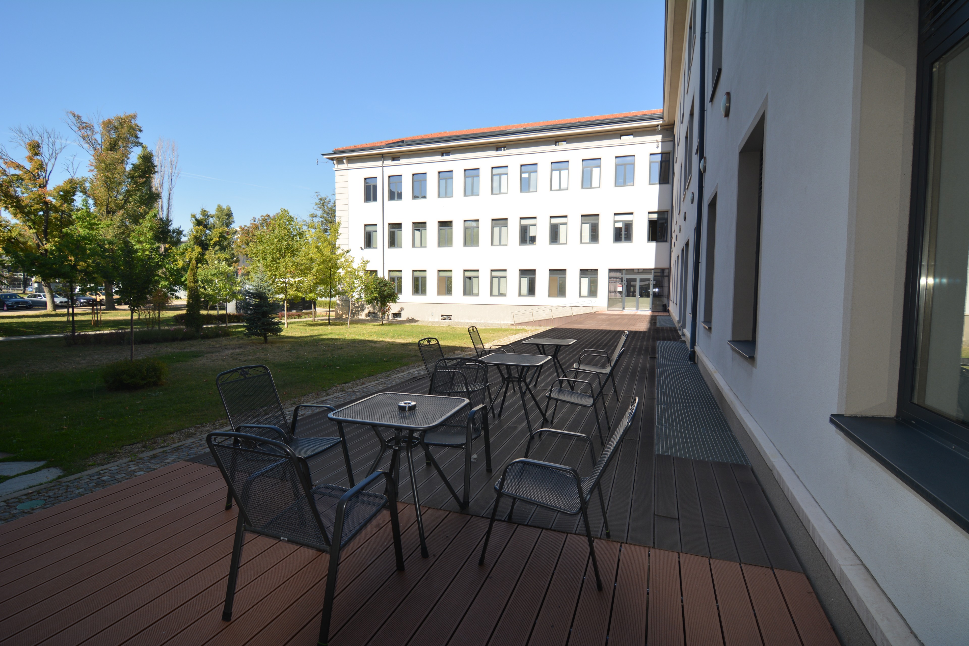 Scoutaround White Logo