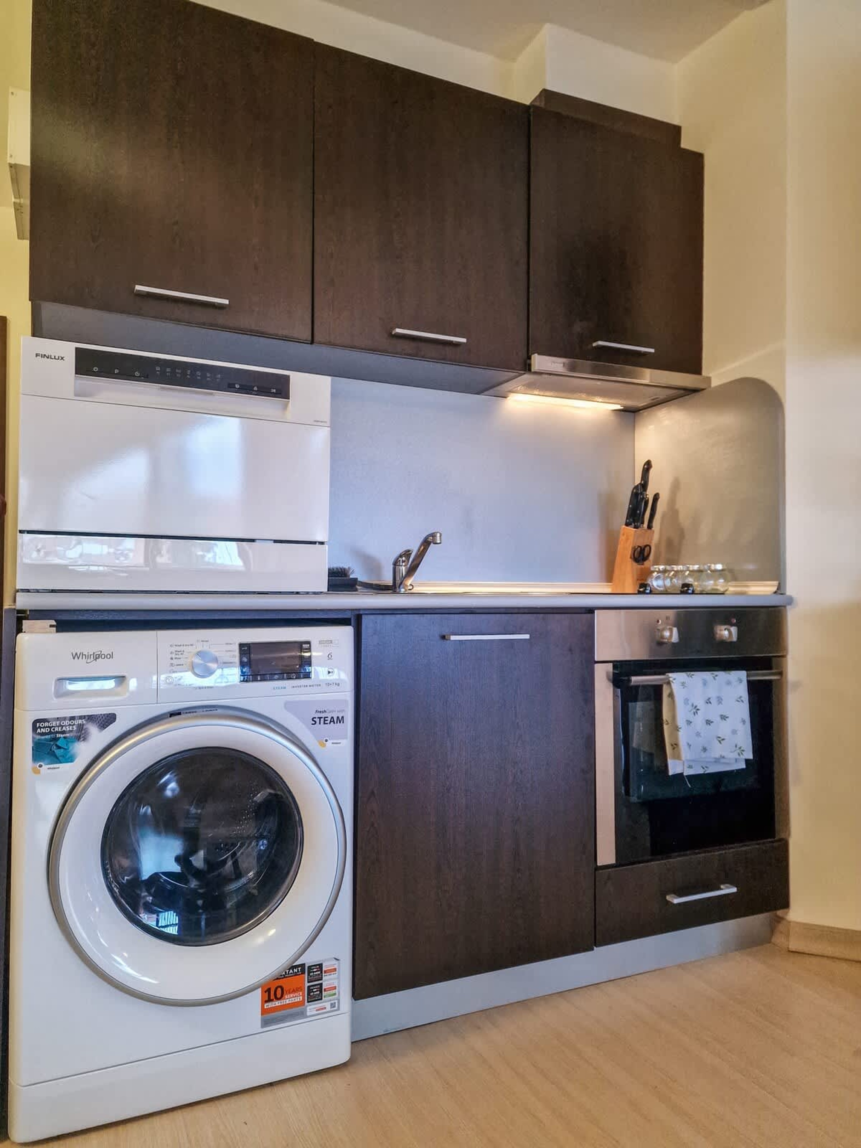 Scoutaround White Logo