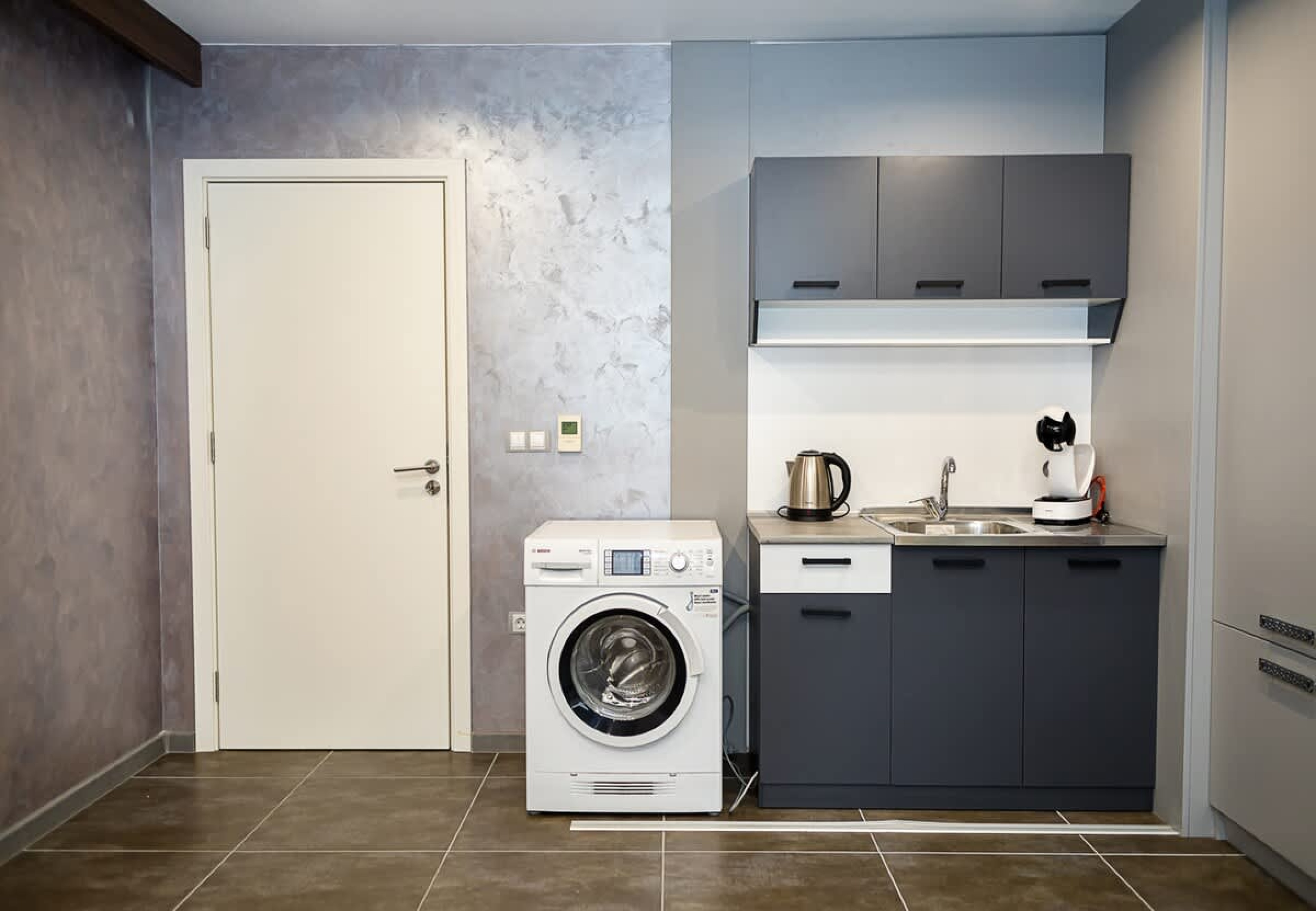 Scoutaround White Logo