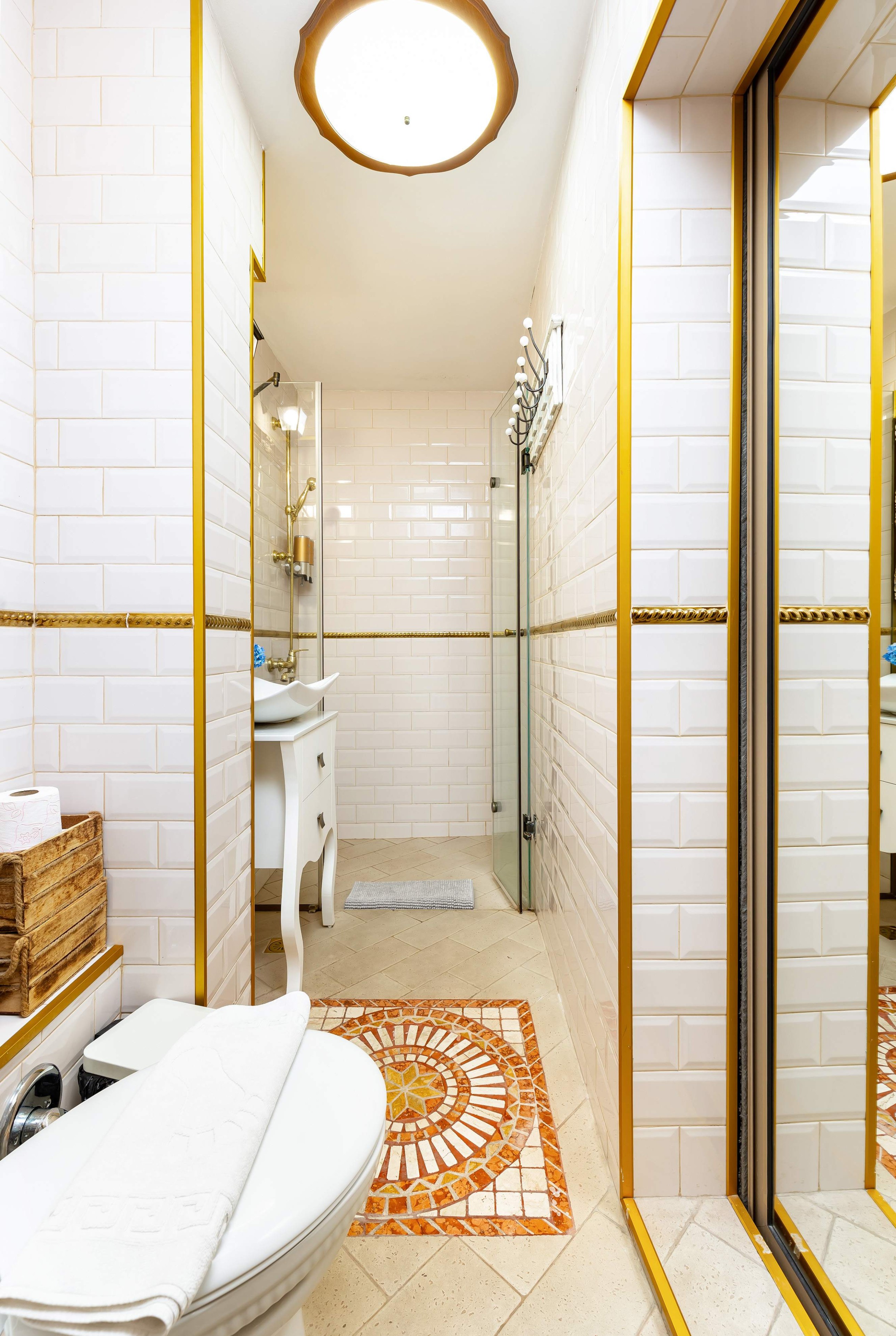 Scoutaround White Logo