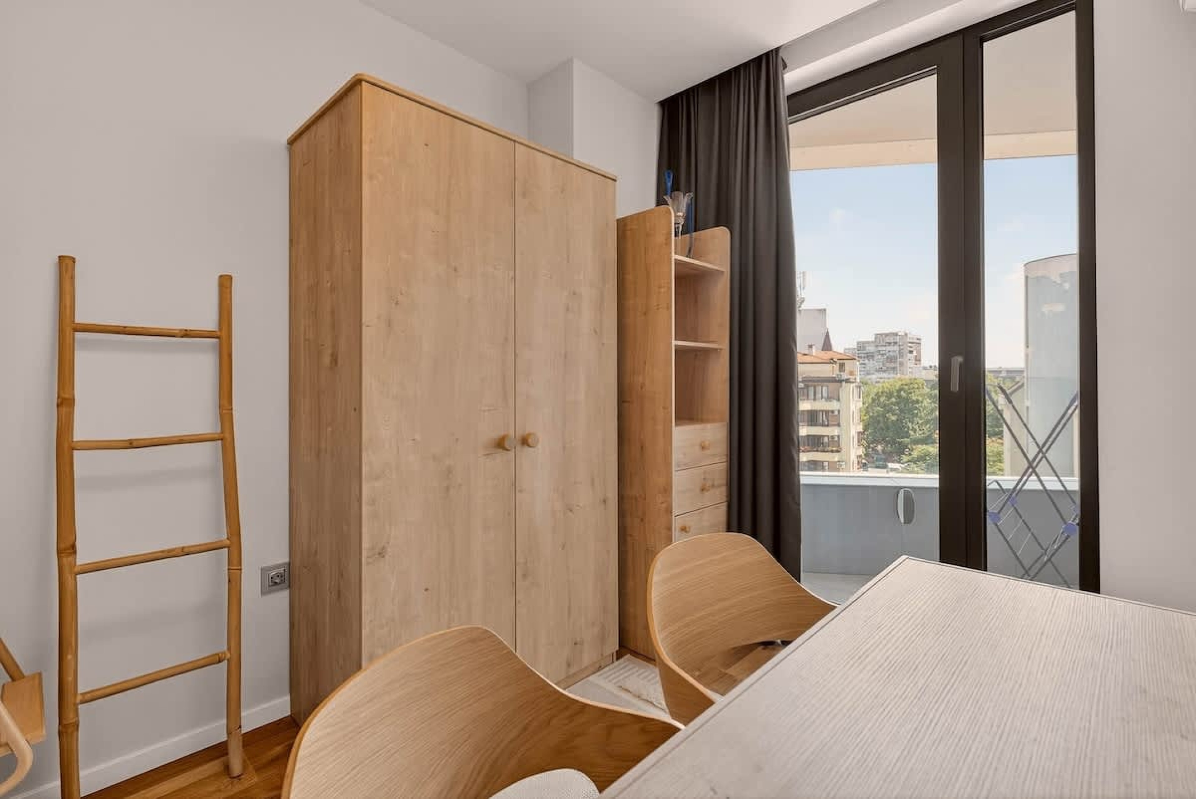 Scoutaround White Logo