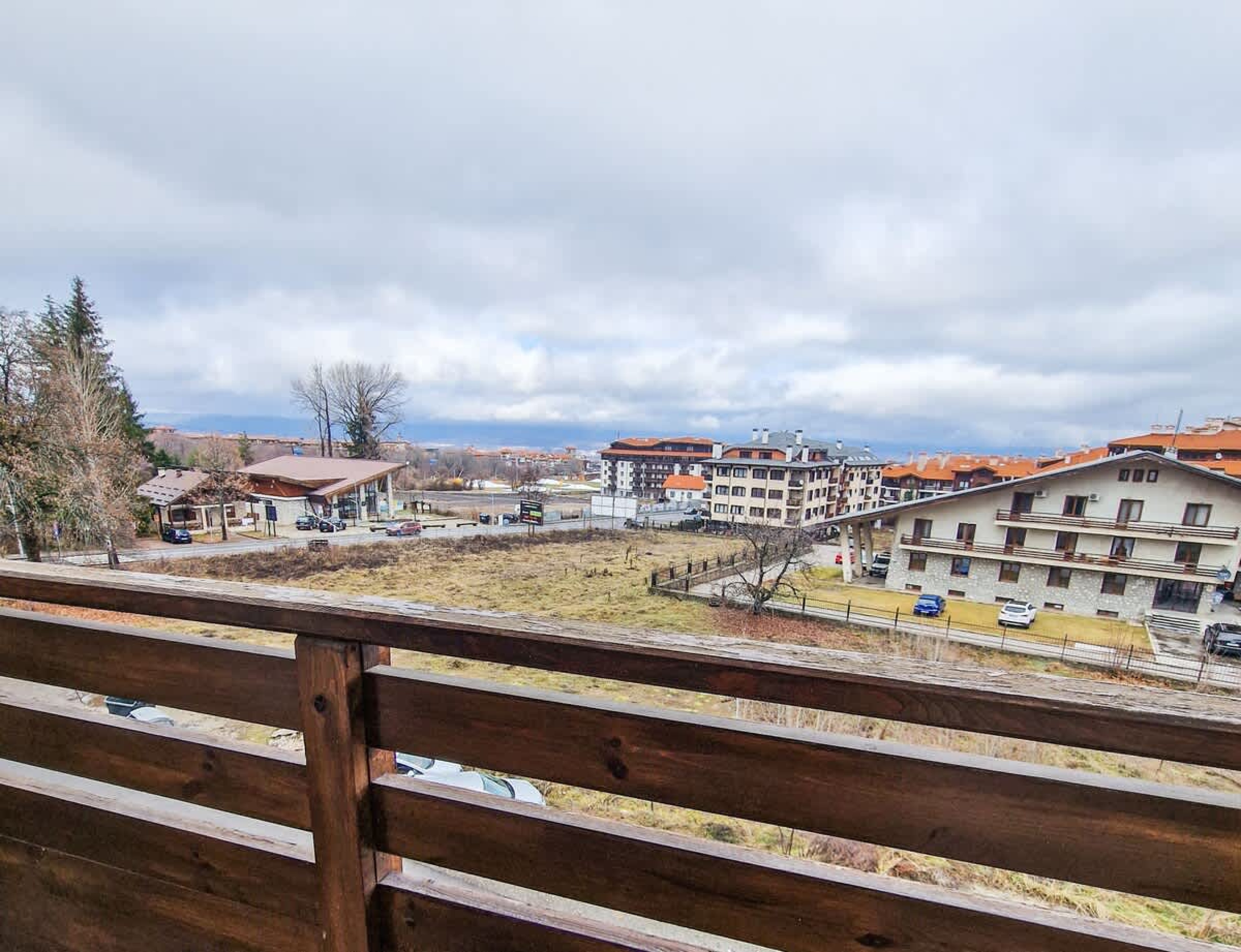 Scoutaround White Logo