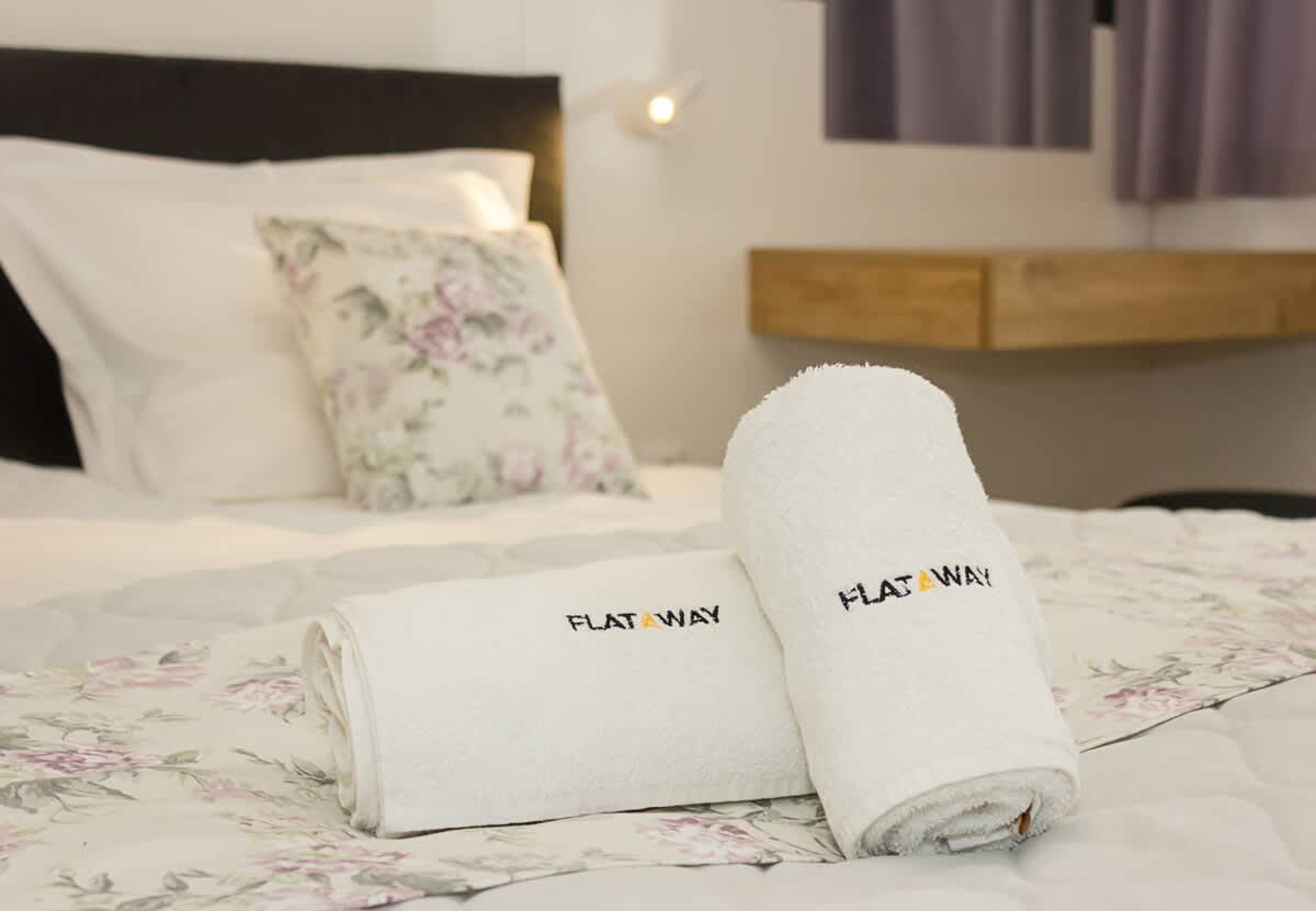 Scoutaround White Logo