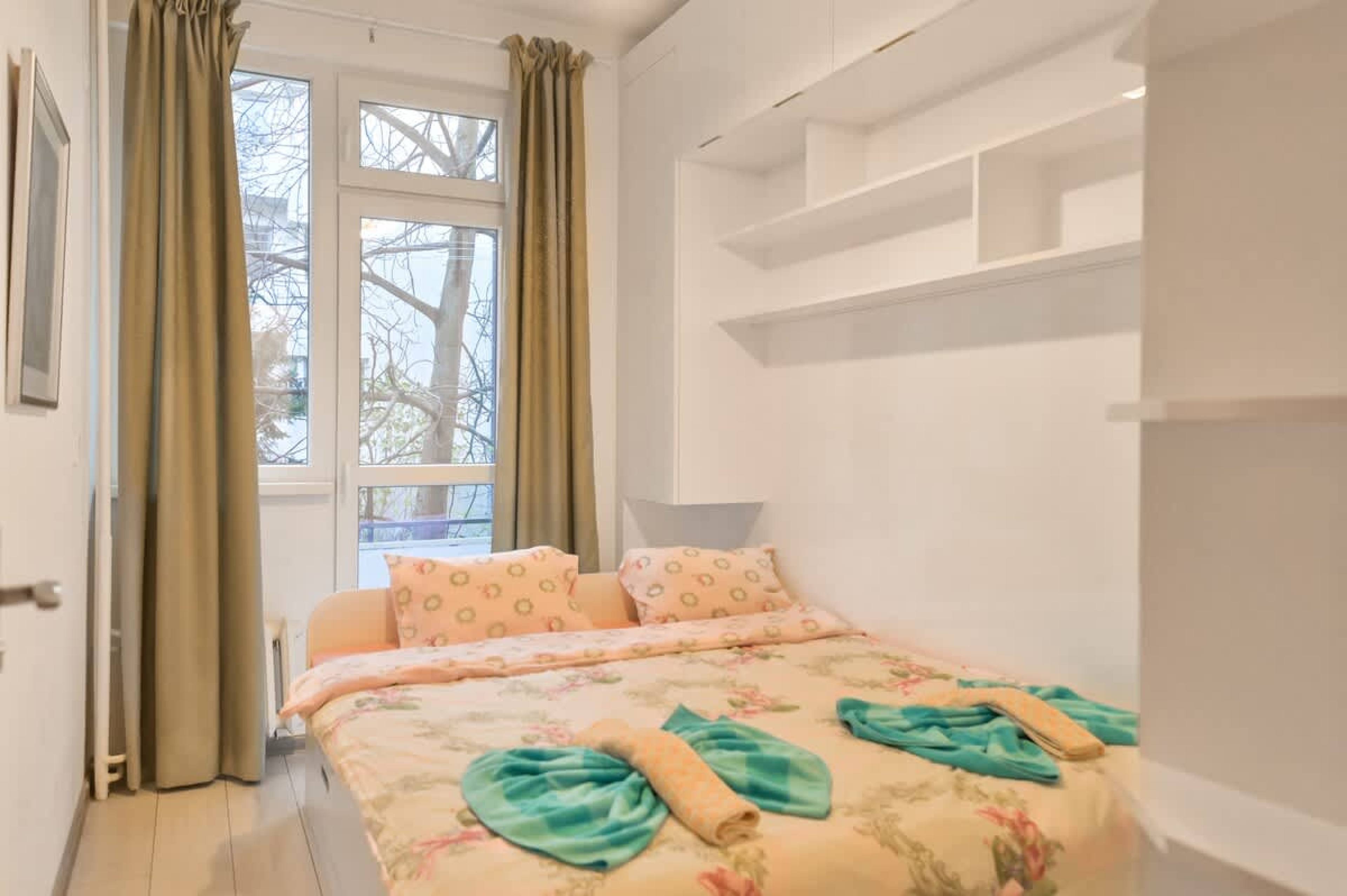 Scoutaround White Logo